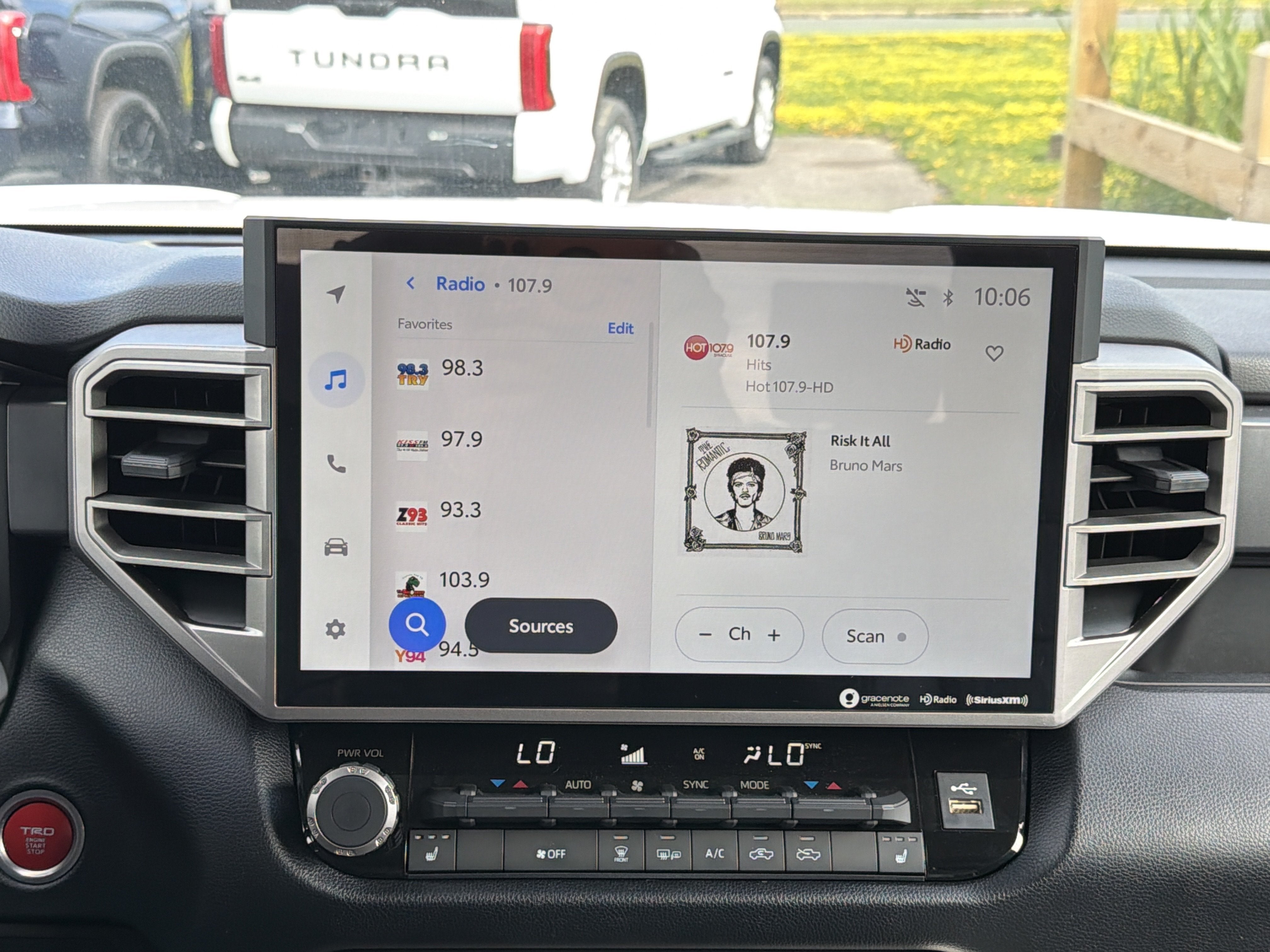 2023 Toyota Tundra 4WD SR5
