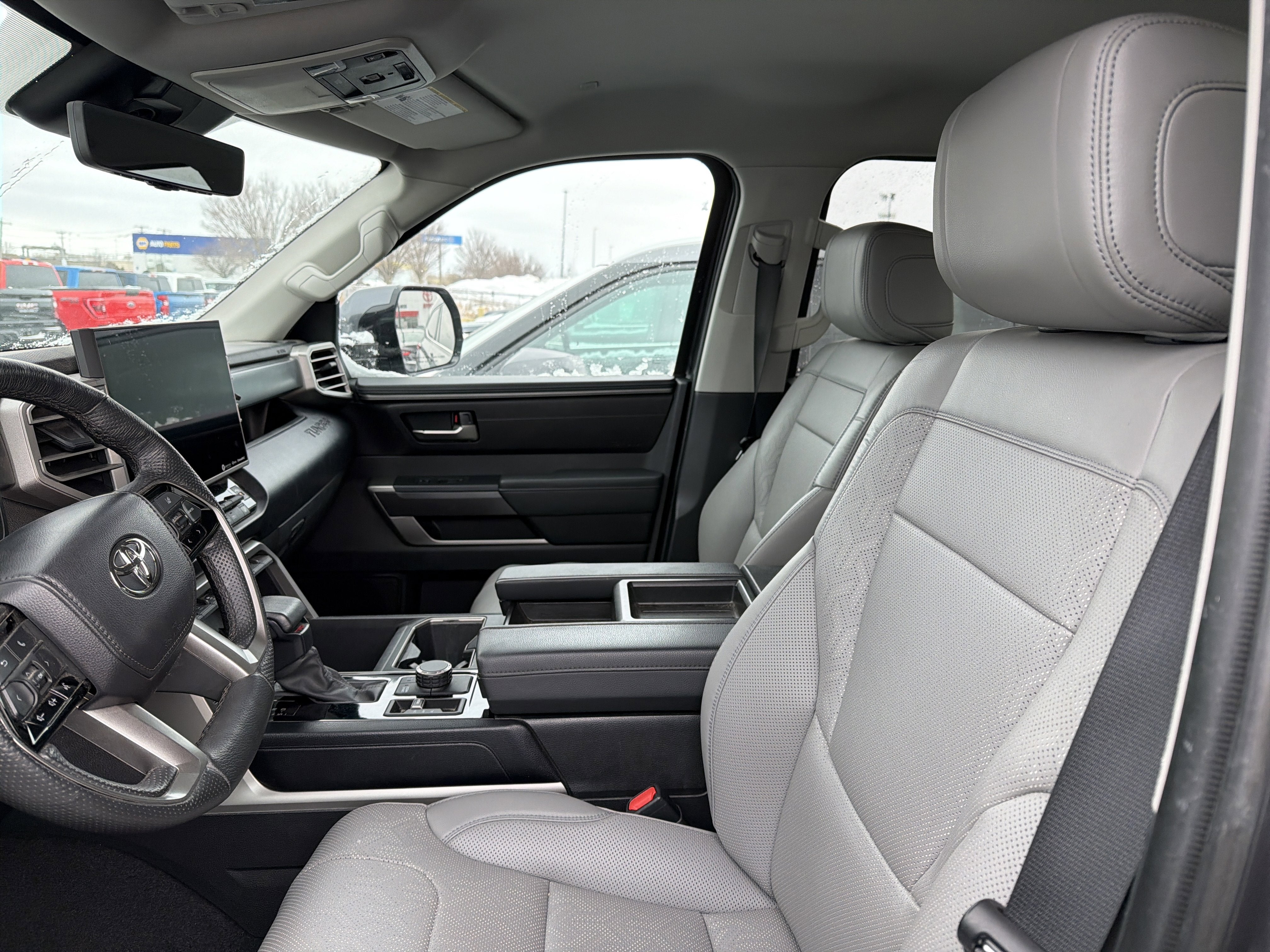 2023 Toyota Tundra 4WD SR5