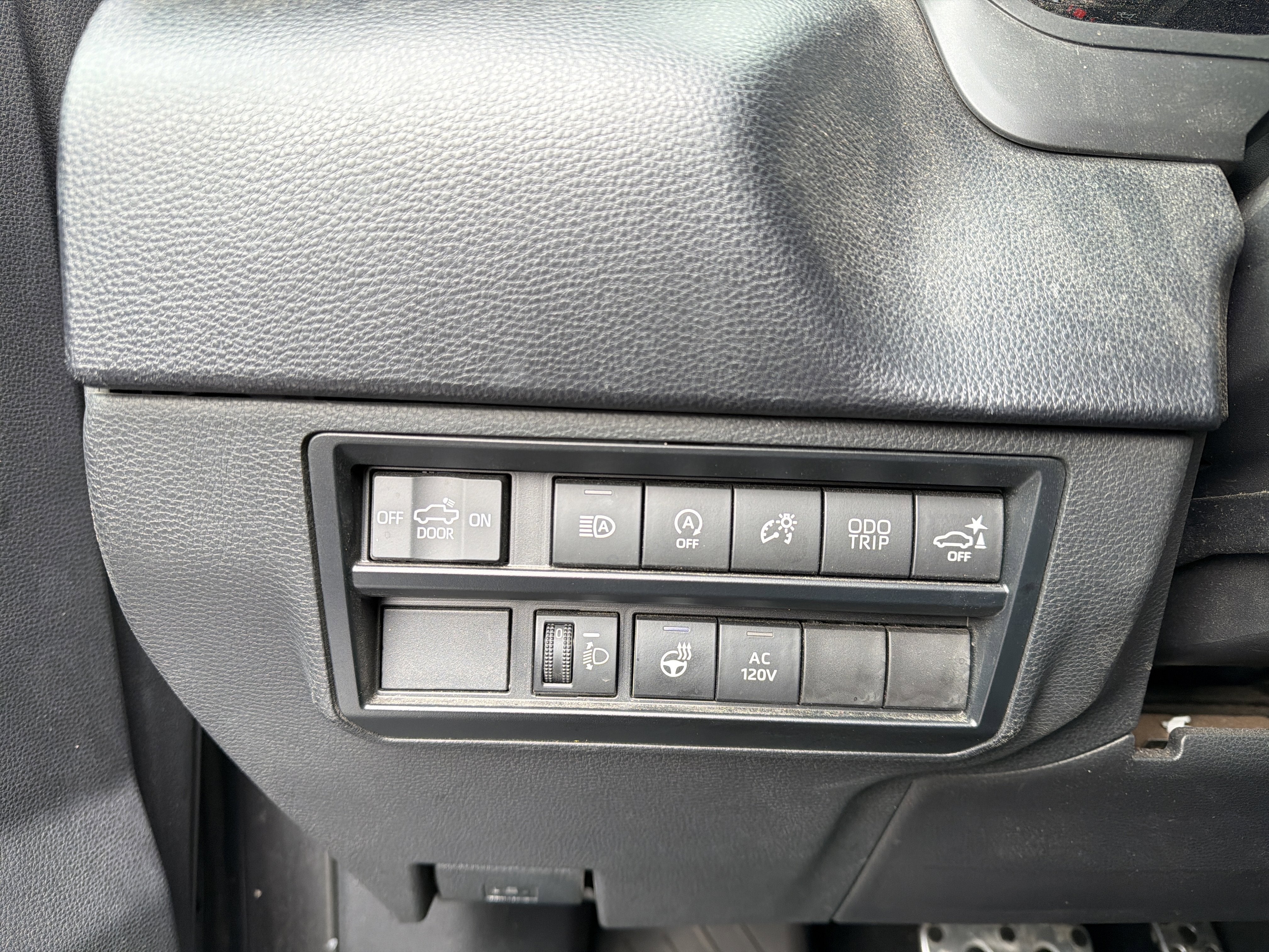 2023 Toyota Tundra 4WD SR5