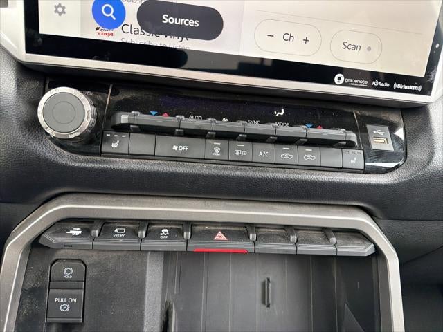 2023 Toyota Tundra 4WD SR5