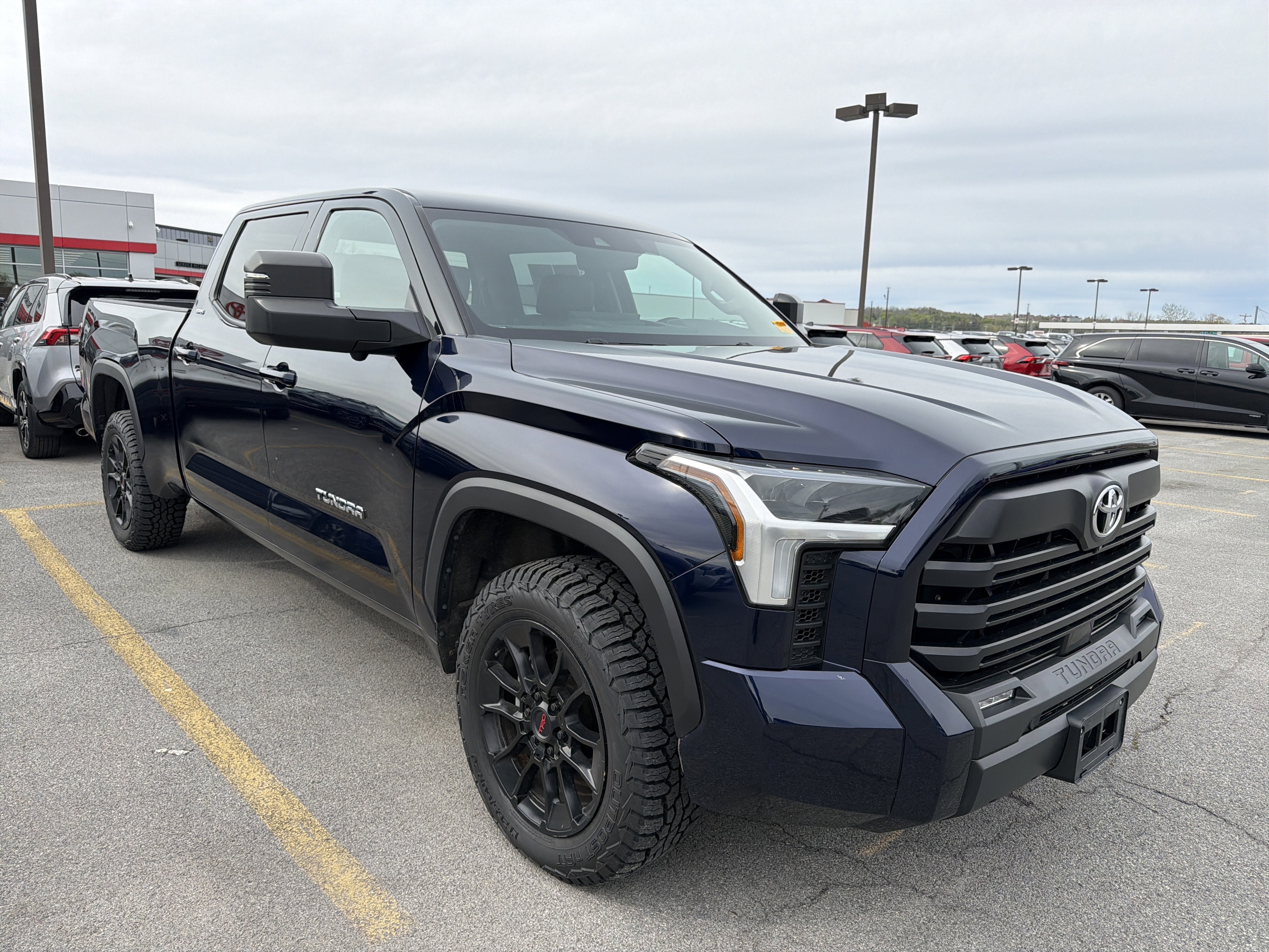 2023 Toyota Tundra 4WD SR5
