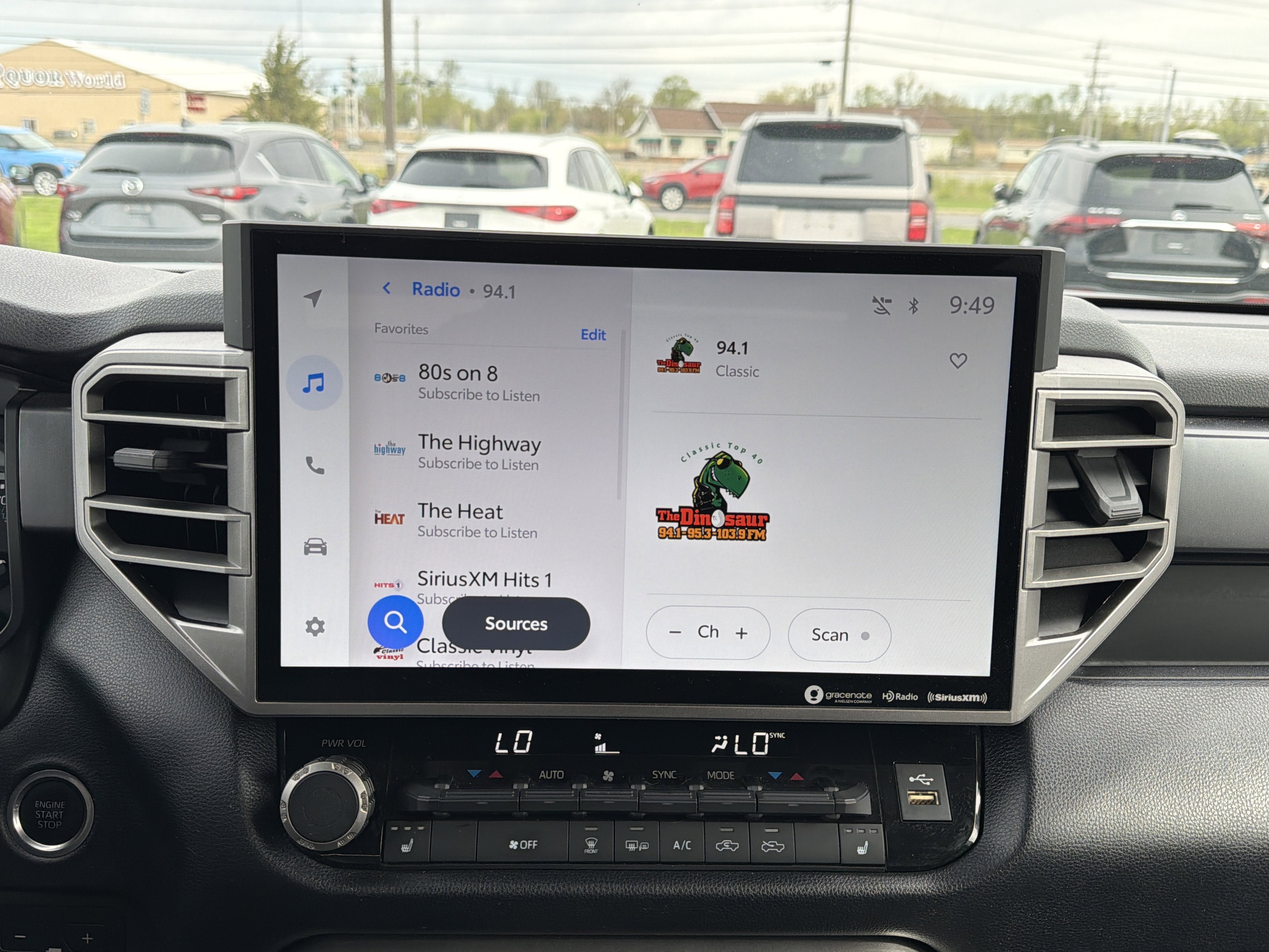 2023 Toyota Tundra 4WD SR5