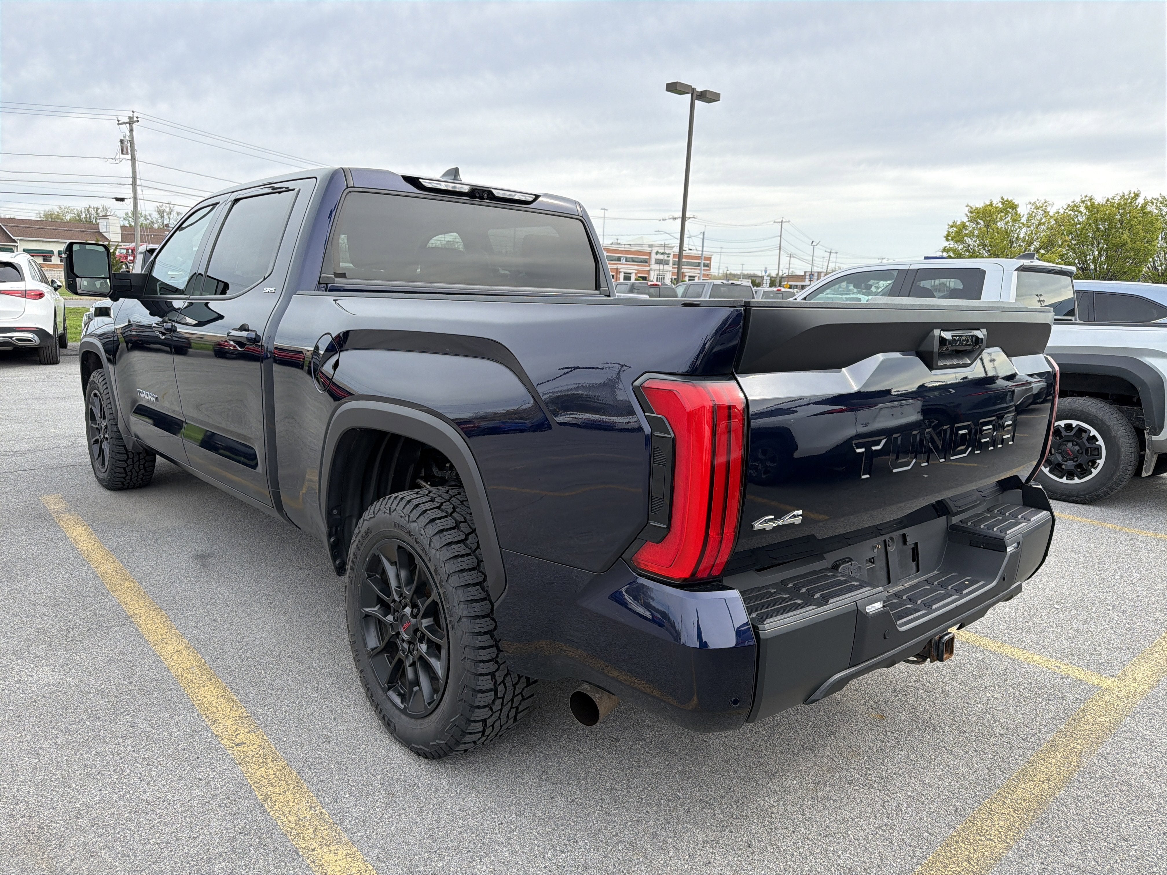 2023 Toyota Tundra 4WD SR5