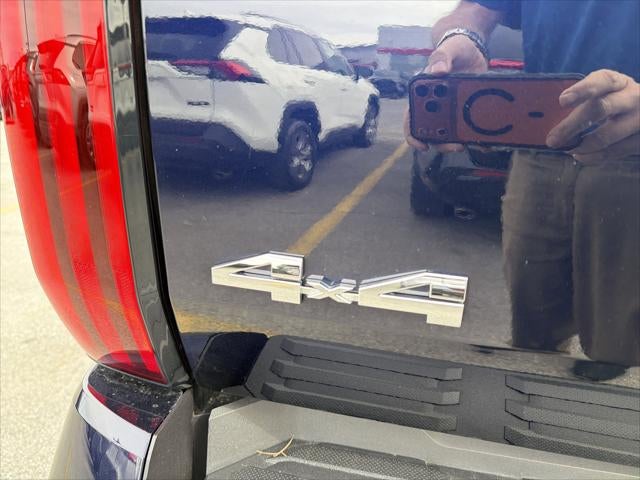 2023 Toyota Tundra 4WD SR5