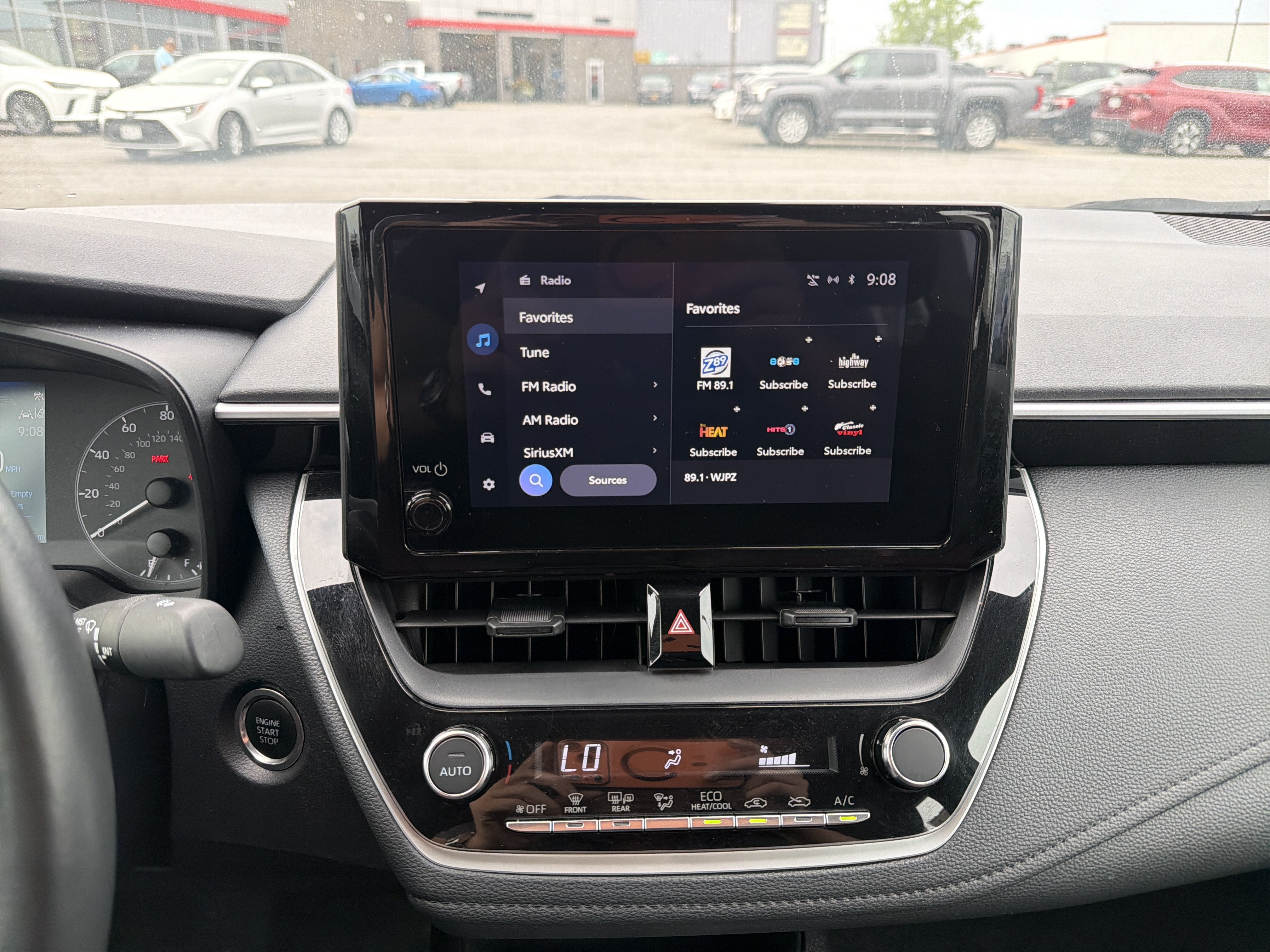2025 Toyota Corolla SE