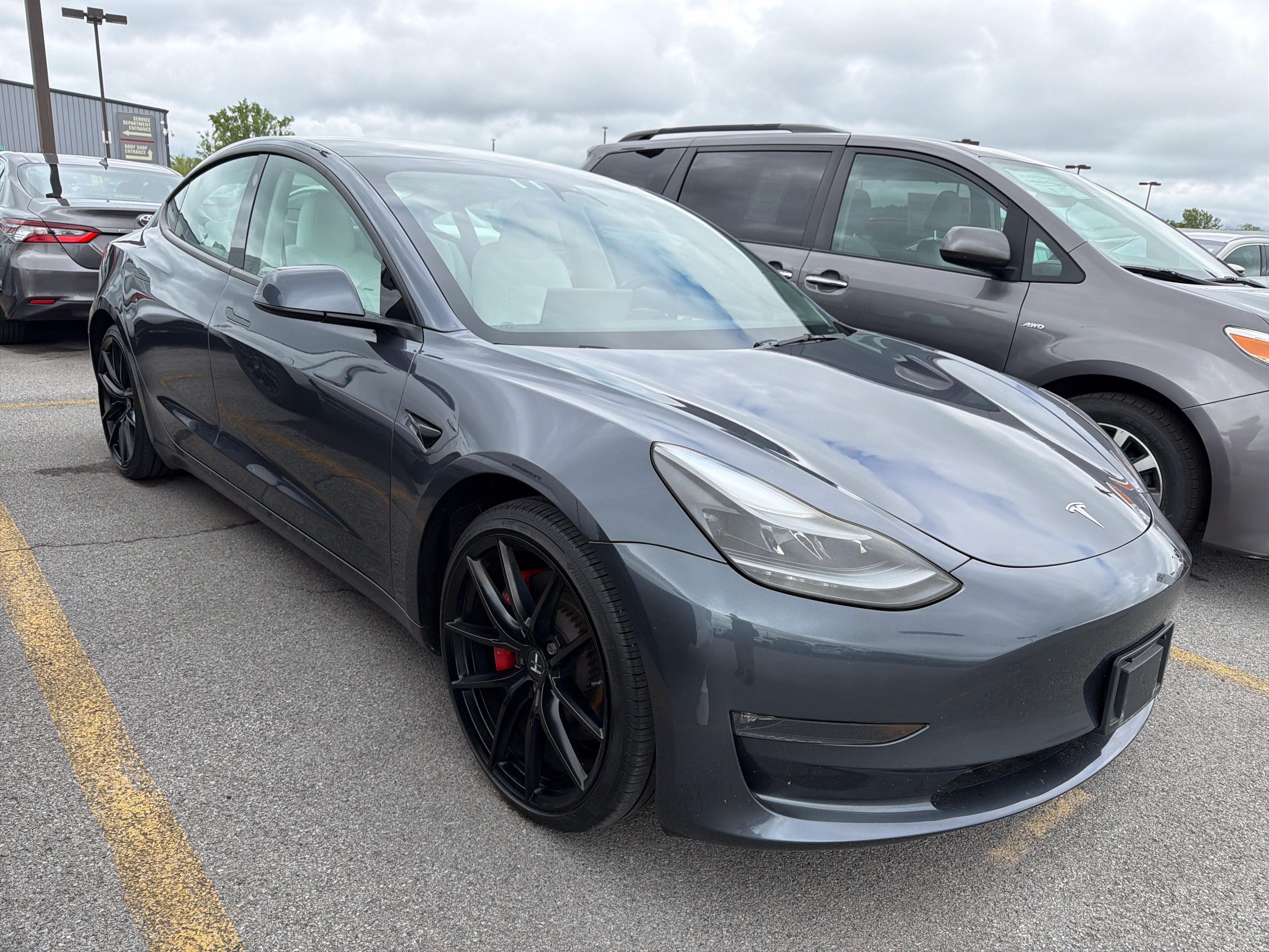 2023 Tesla Model 3 Performance