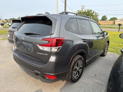 2023 Subaru Forester Premium