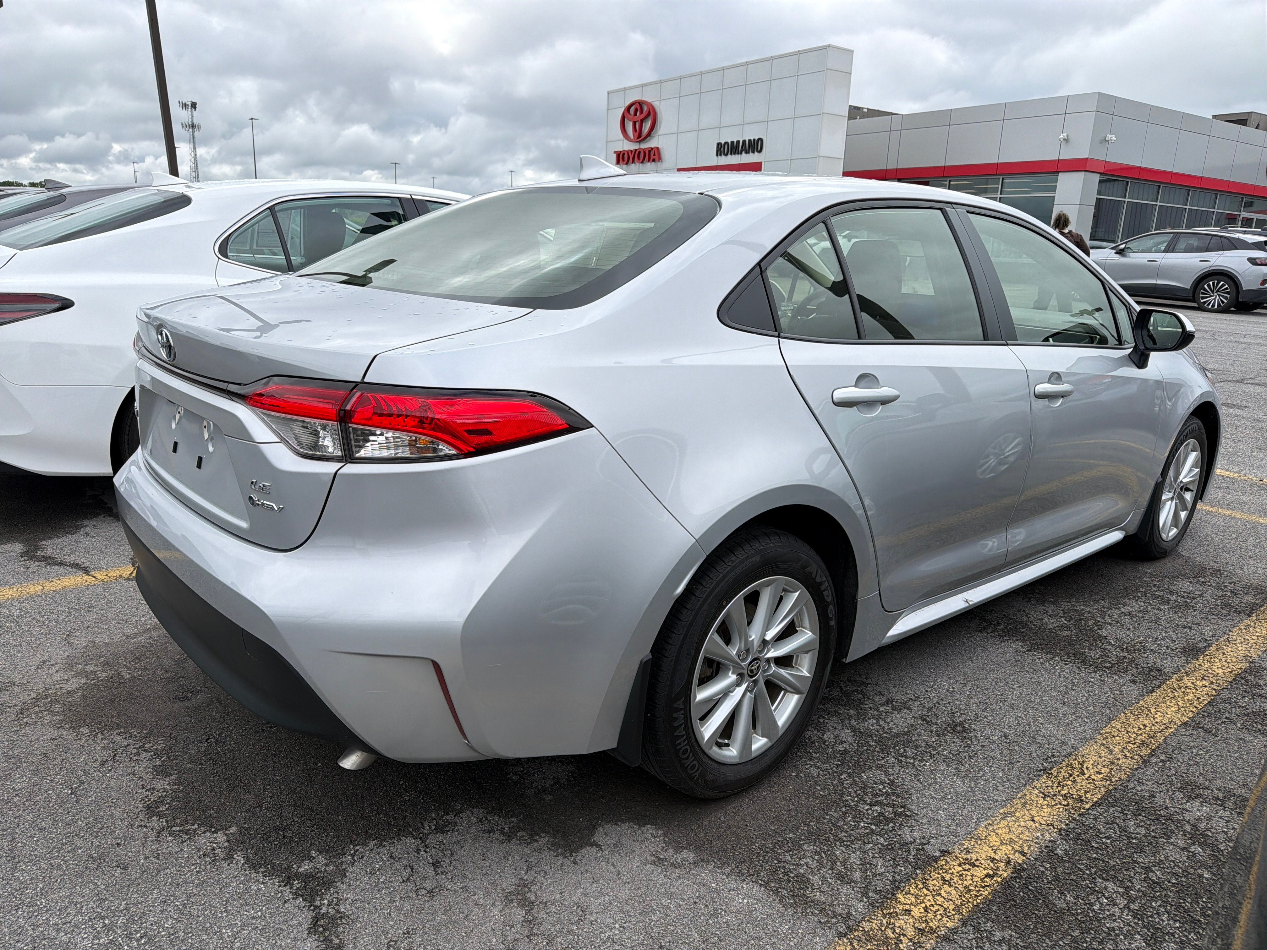 2025 Toyota Corolla Hybrid LE