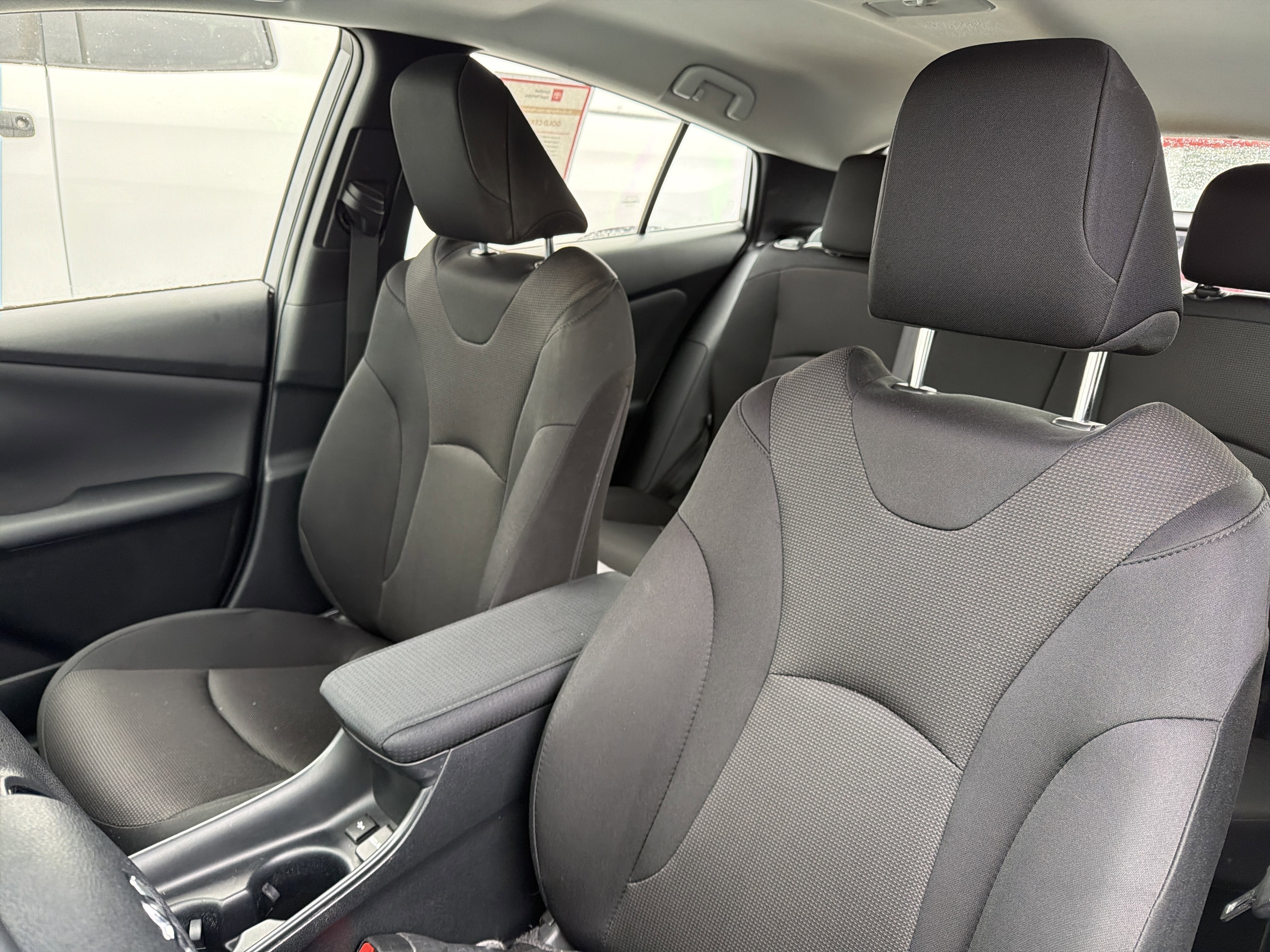 2022 Toyota Prius L Eco