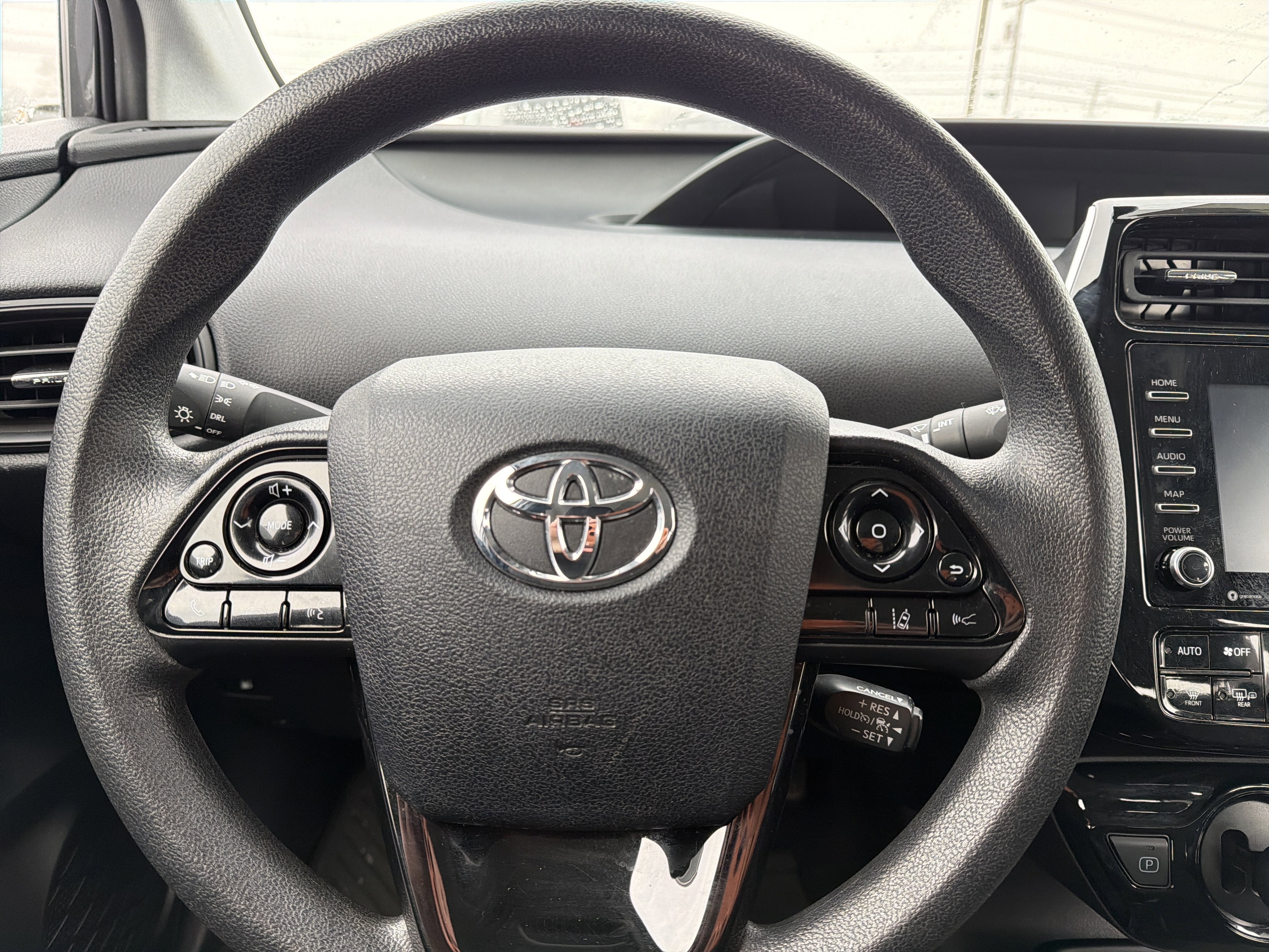 2022 Toyota Prius L Eco