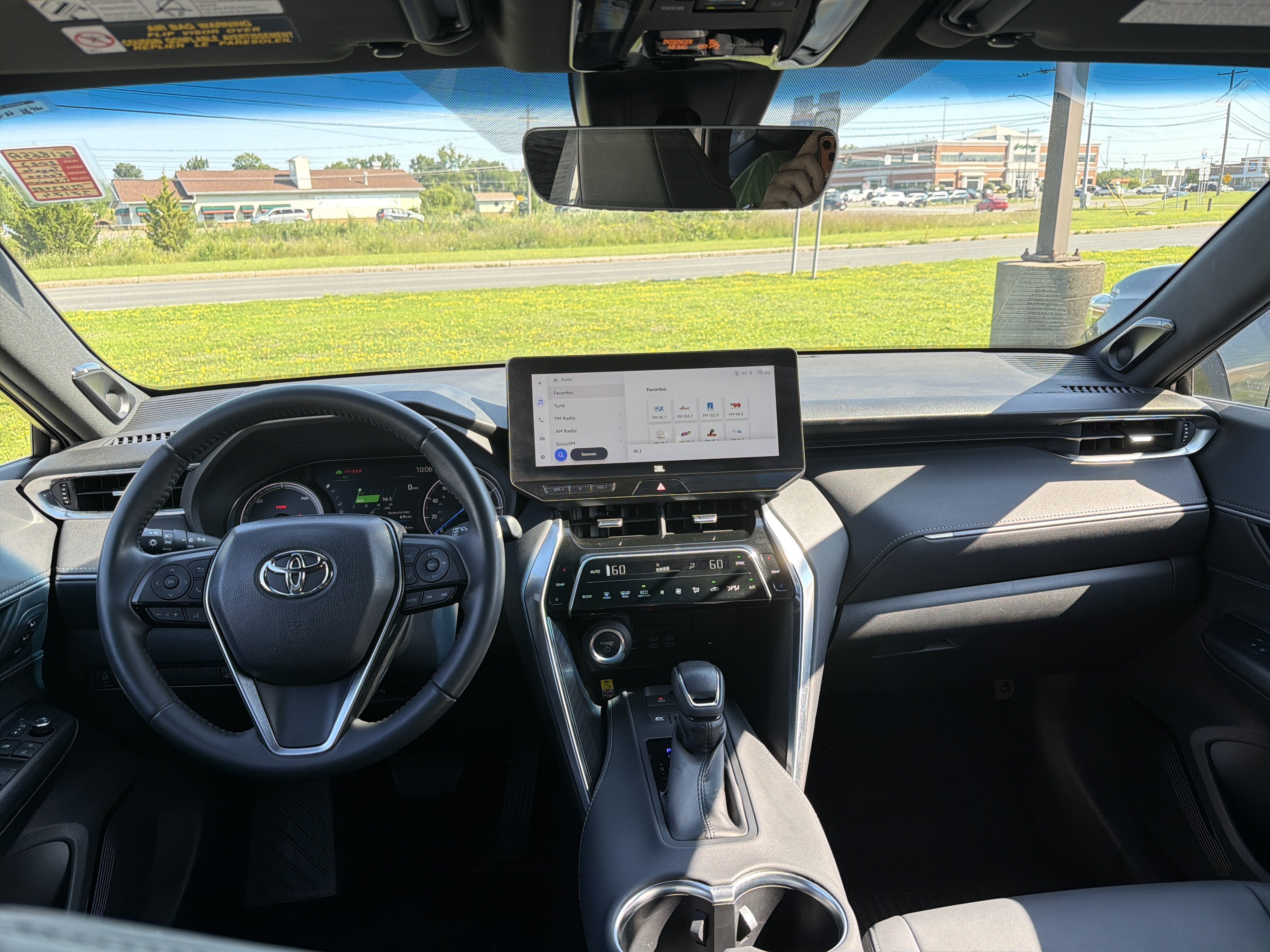 2023 Toyota Venza XLE