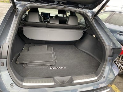 2022 Toyota Venza XLE