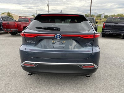 2022 Toyota Venza XLE