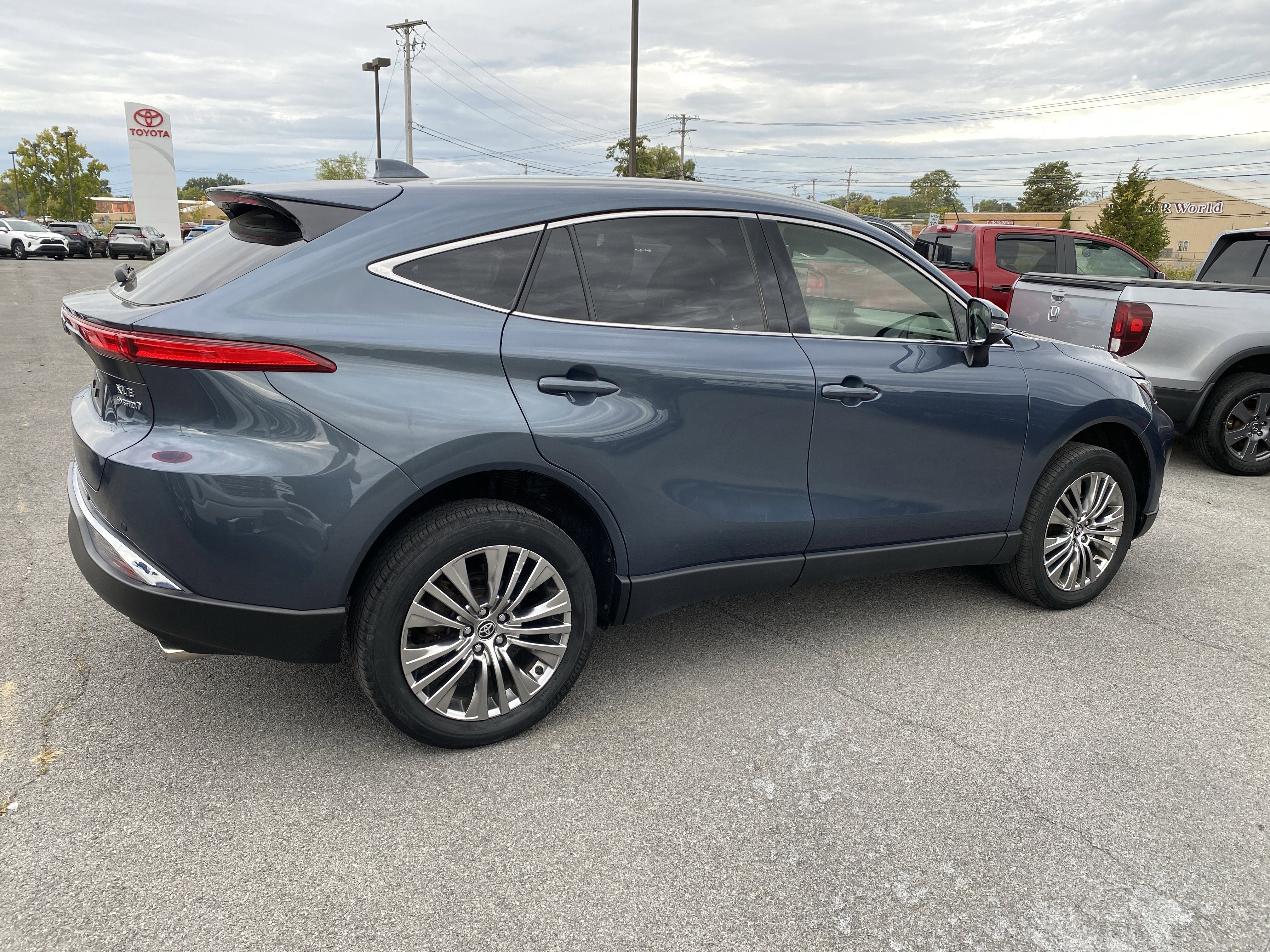 2022 Toyota Venza XLE