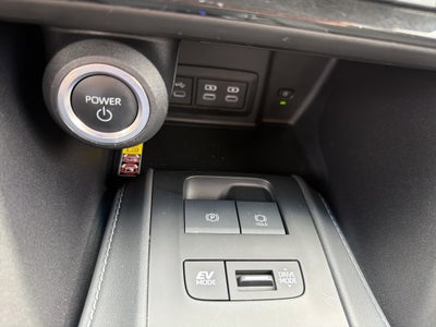 2023 Toyota Venza LE