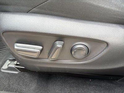 2023 Toyota Venza LE