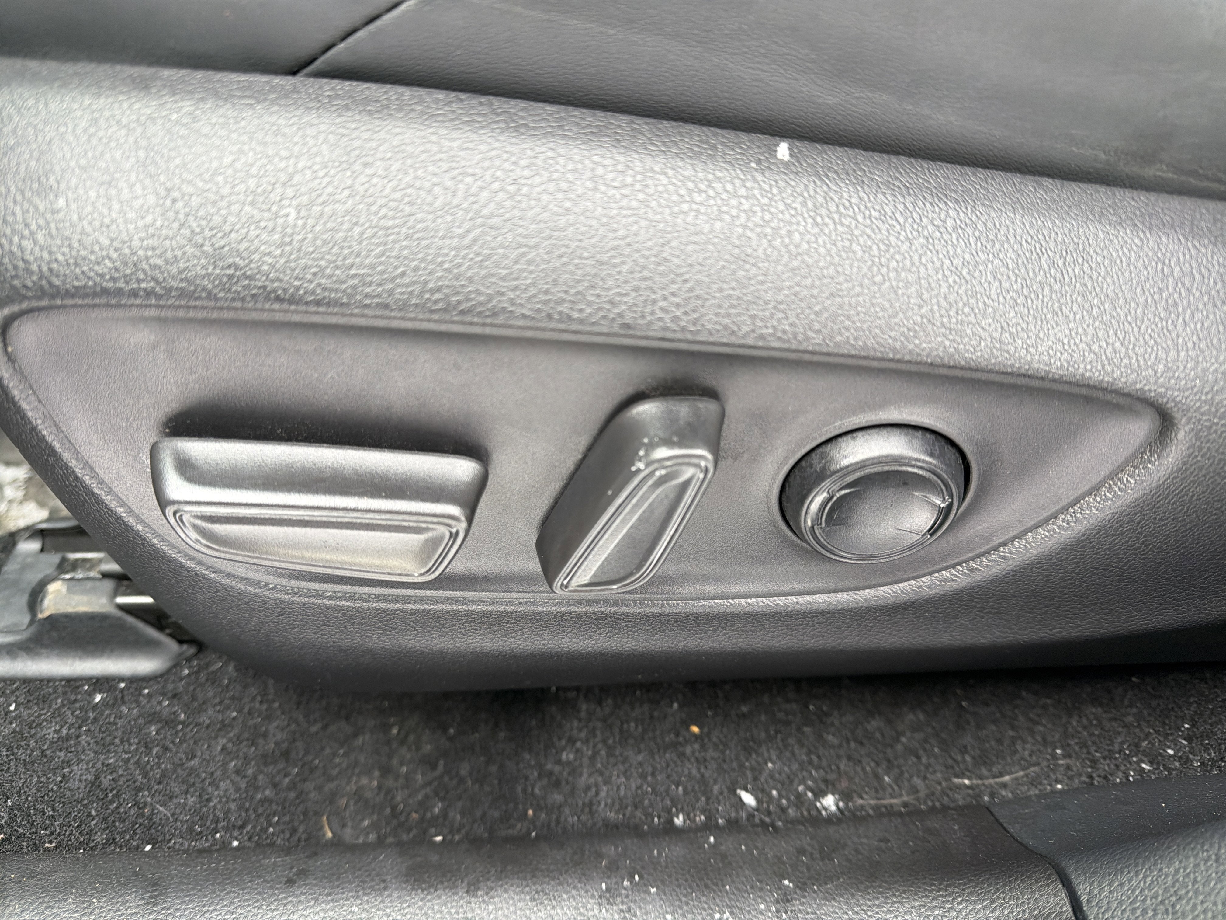 2023 Toyota Venza XLE