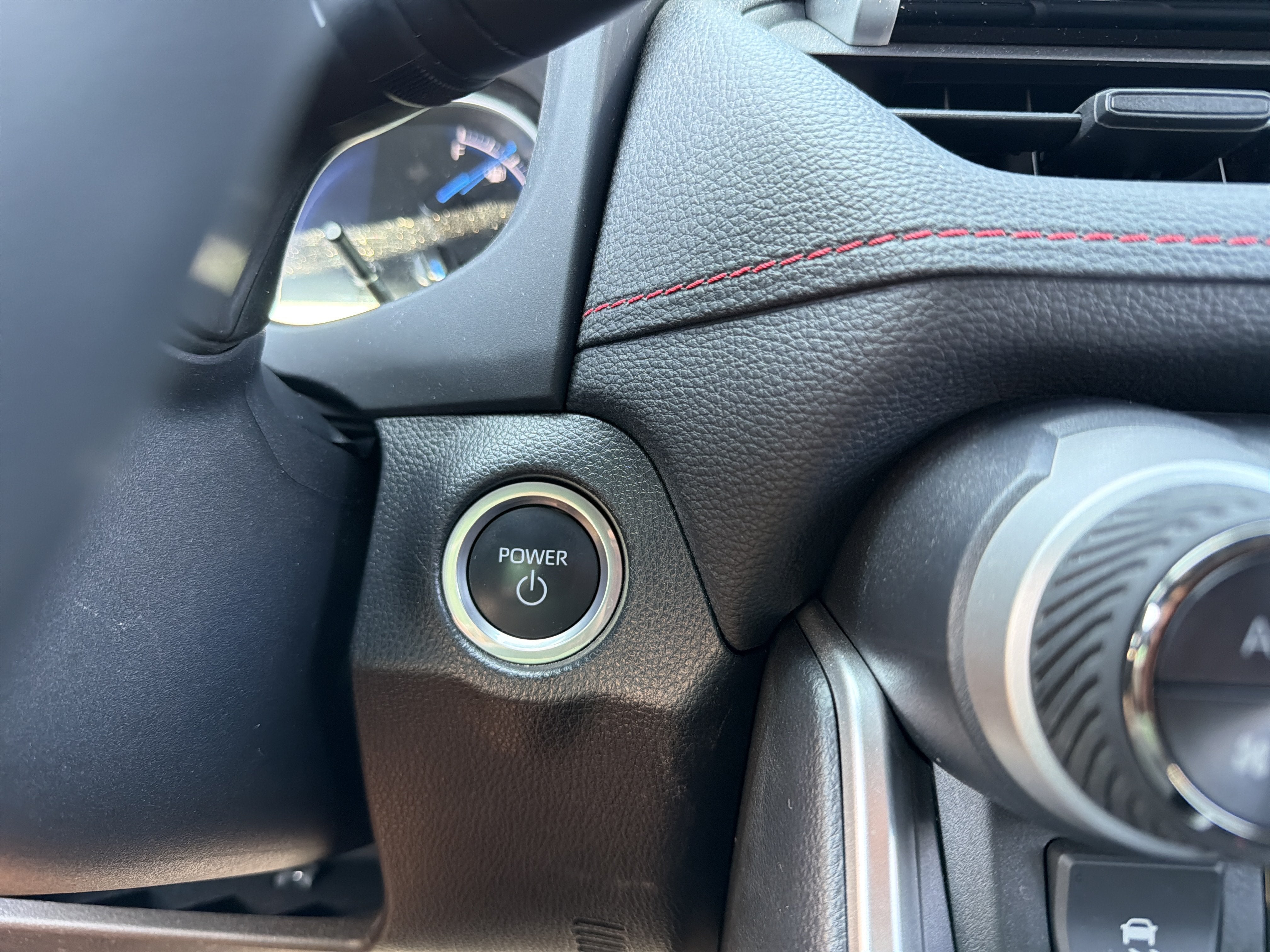 2024 Toyota RAV4 Prime SE