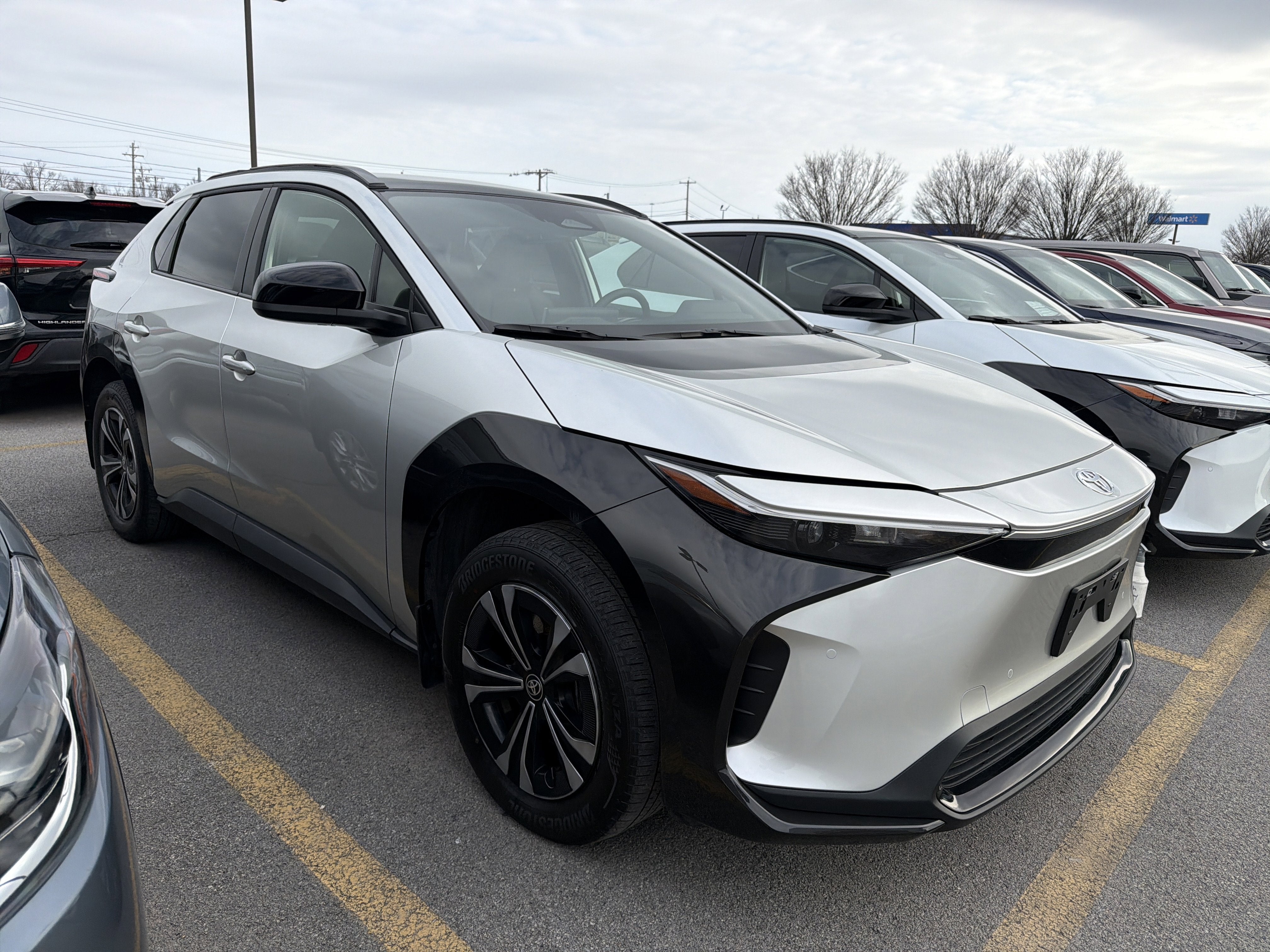 2025 Toyota bZ4X XLE