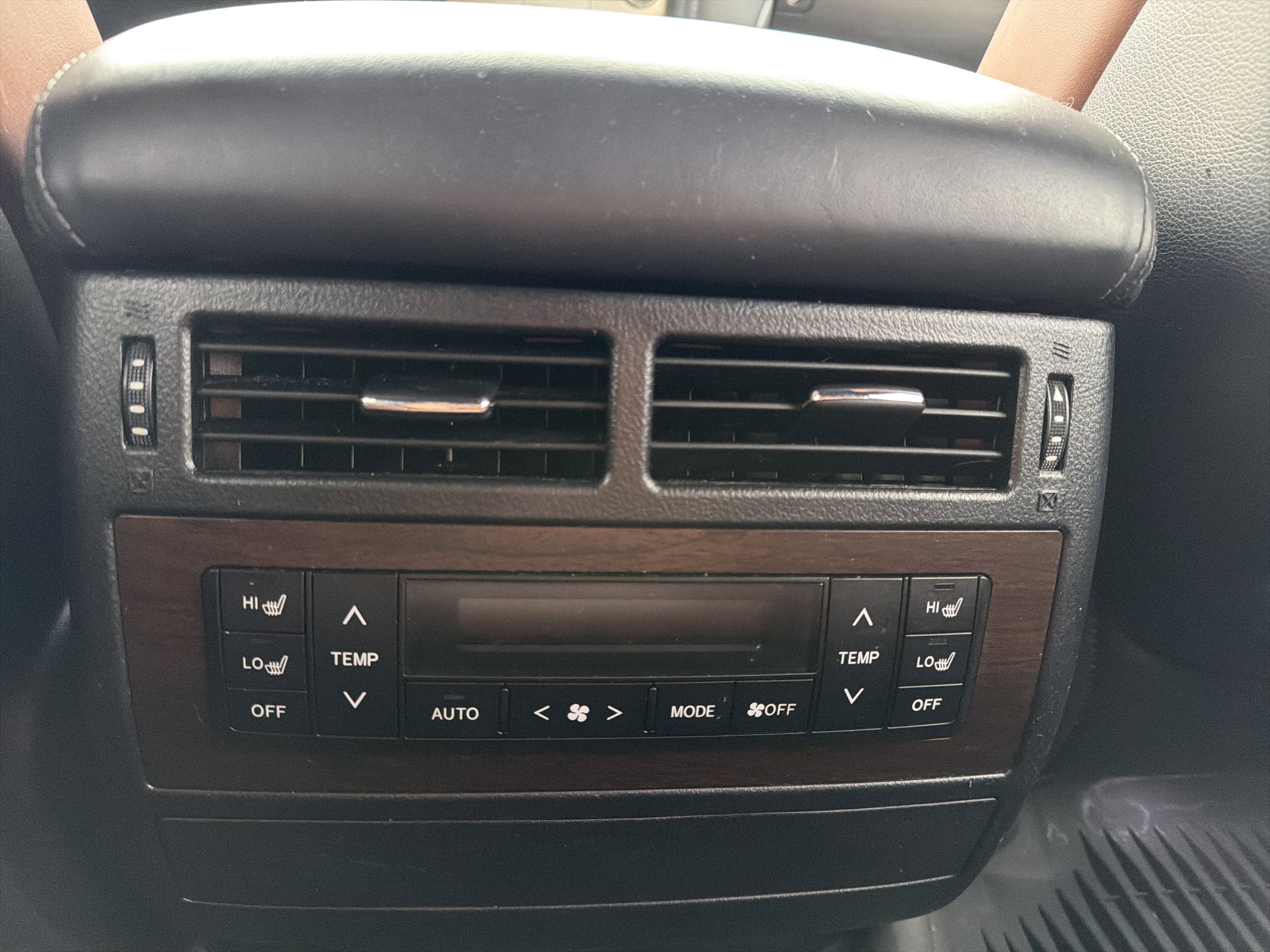 2018 Toyota Land Cruiser 4WD (Natl)