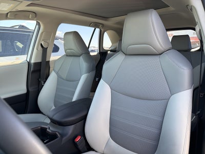 2025 Toyota RAV4 Hybrid Limited