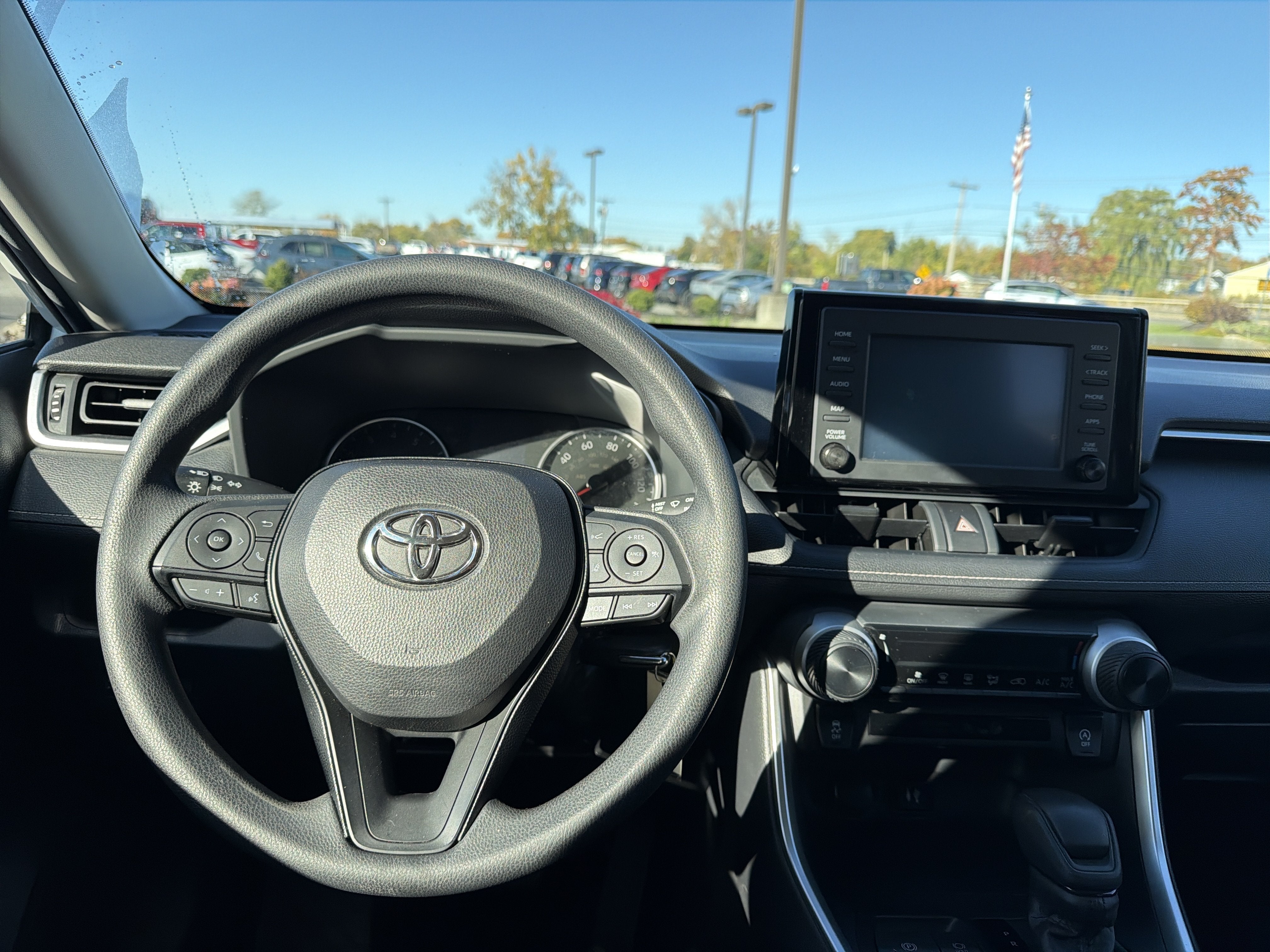 2019 Toyota RAV4 LE