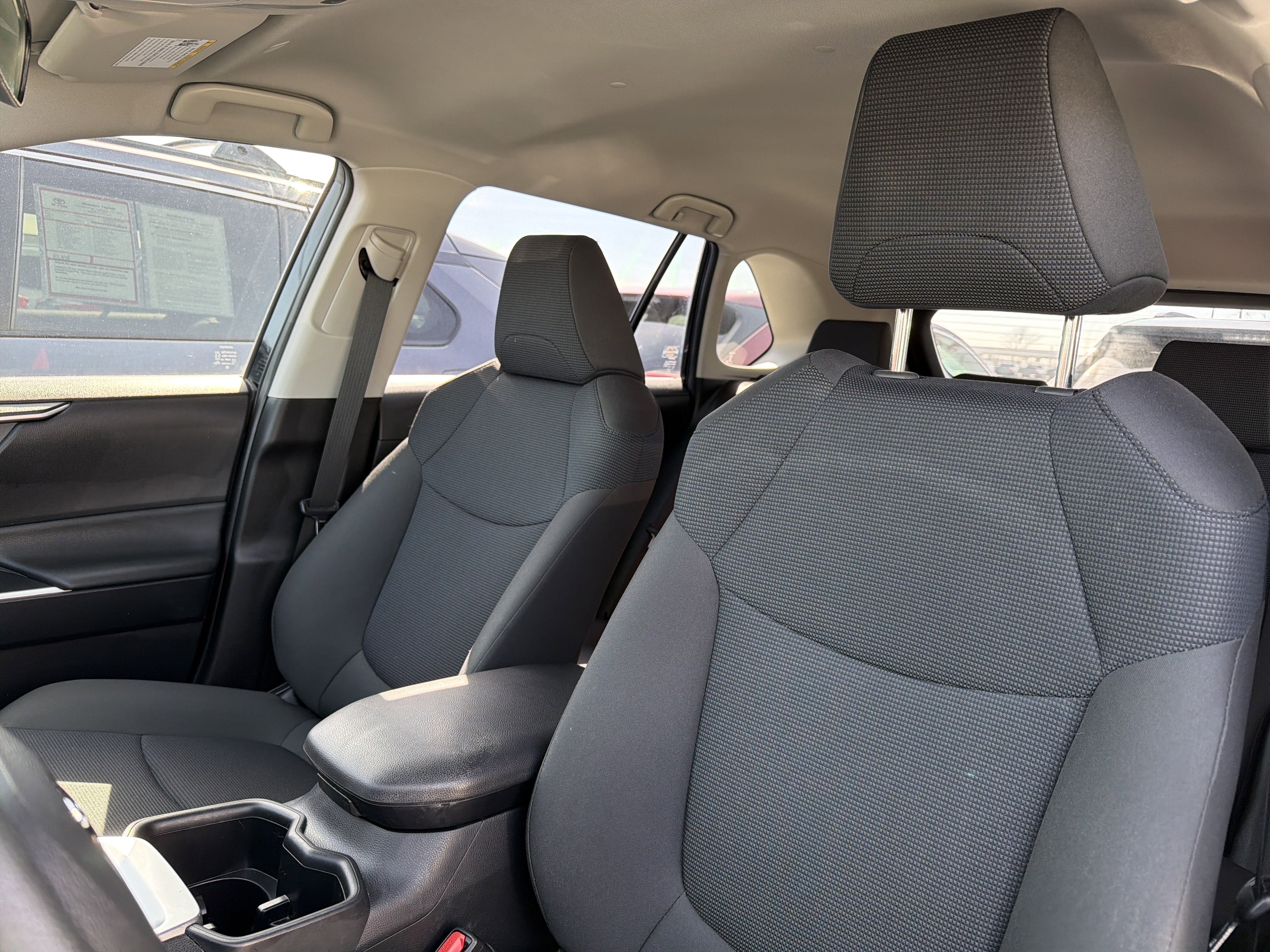 2023 Toyota RAV4 Hybrid LE