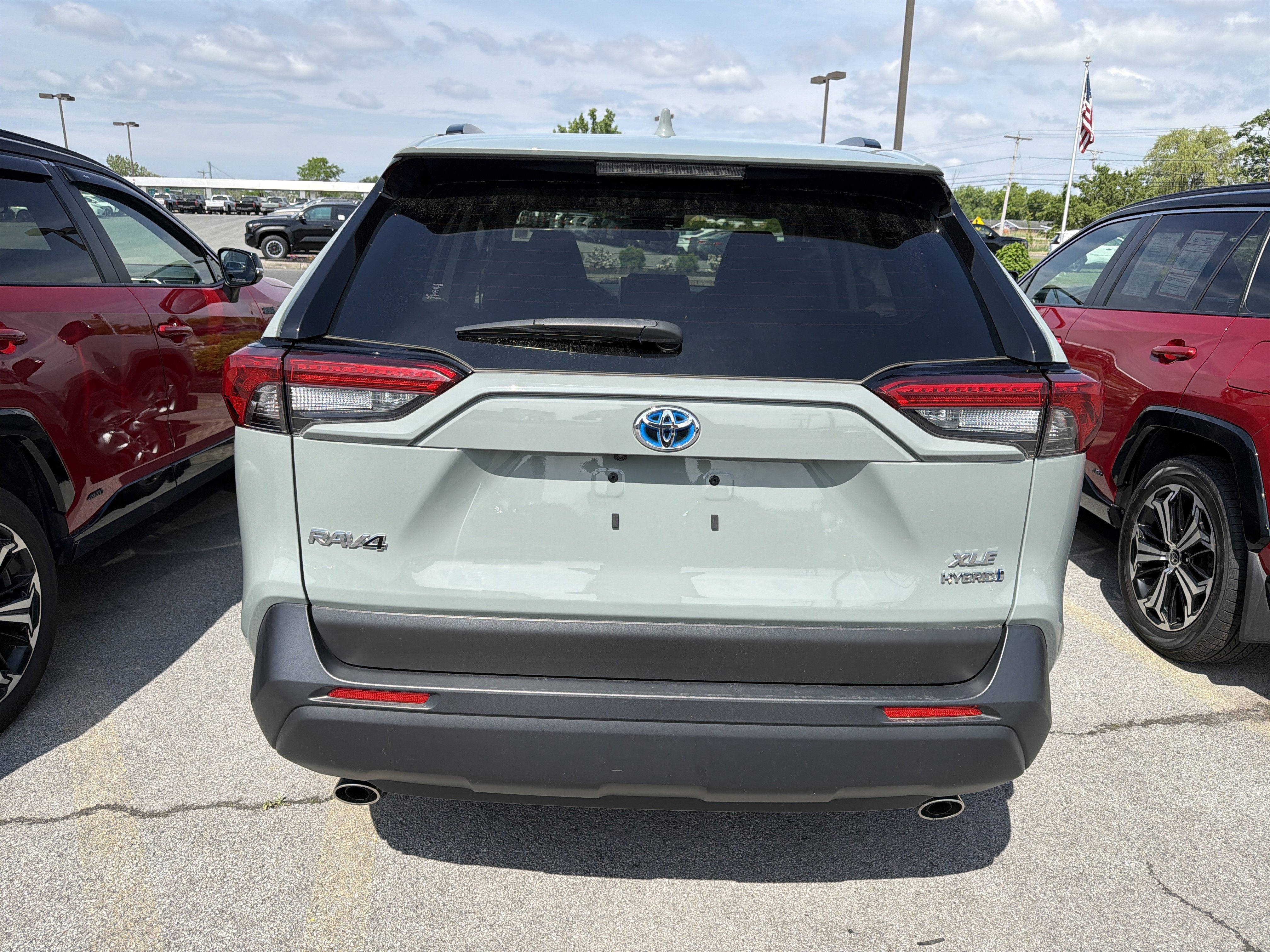 2023 Toyota RAV4 Hybrid XLE