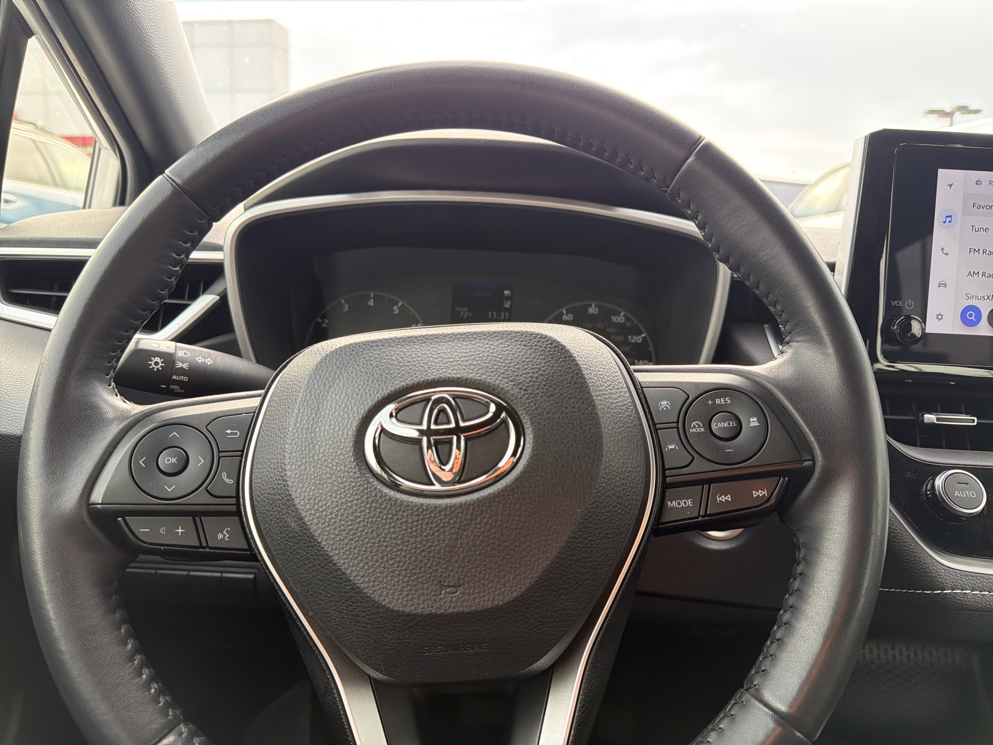 2024 Toyota Corolla Hatchback SE