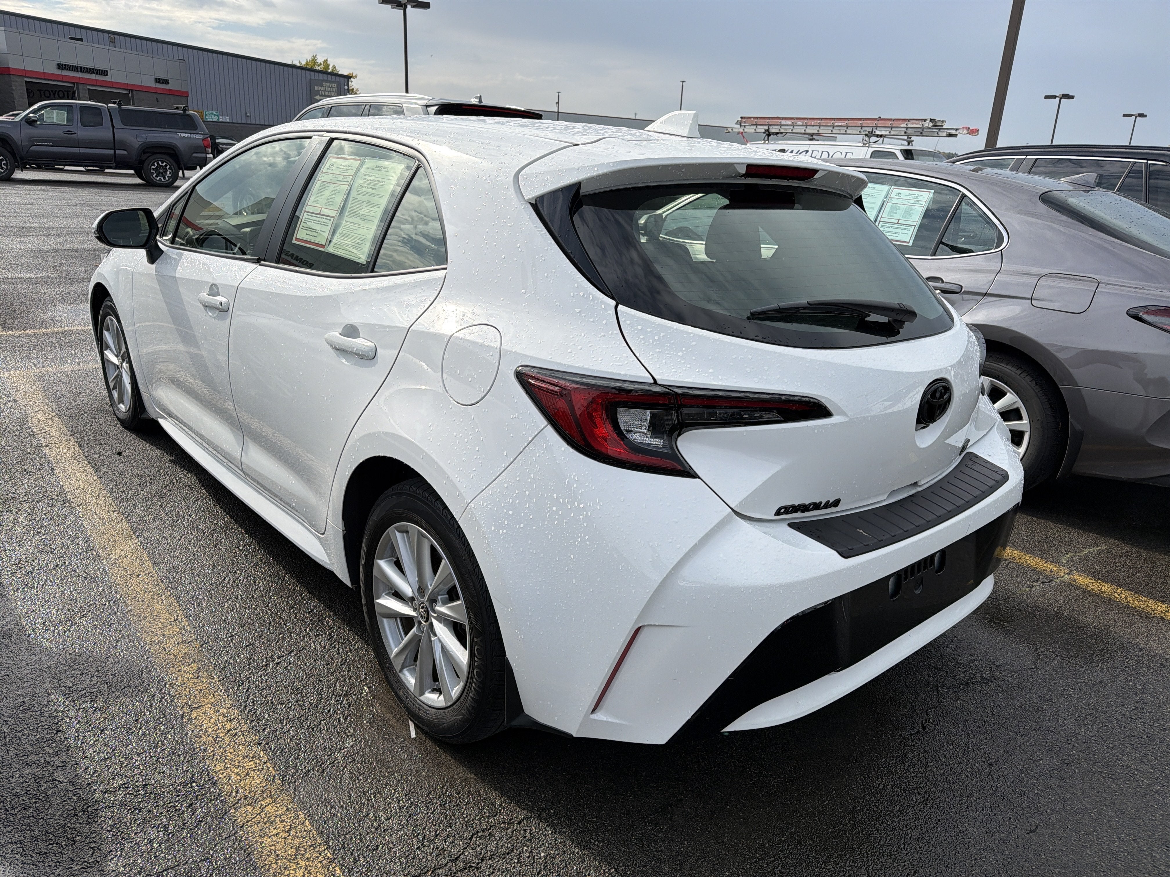 2024 Toyota Corolla Hatchback SE