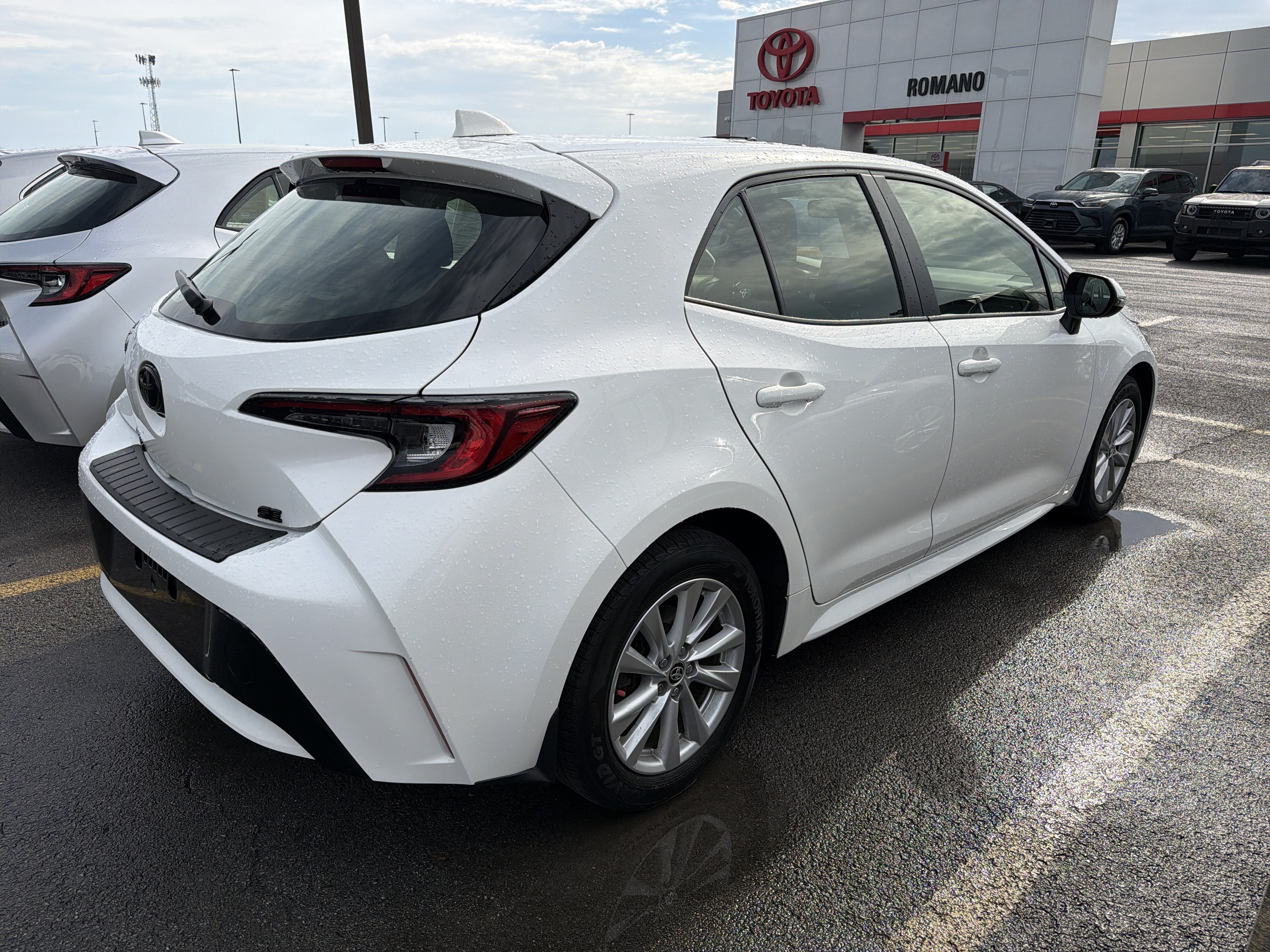 2024 Toyota Corolla Hatchback SE