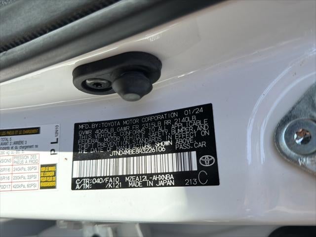 2024 Toyota Corolla Hatchback SE