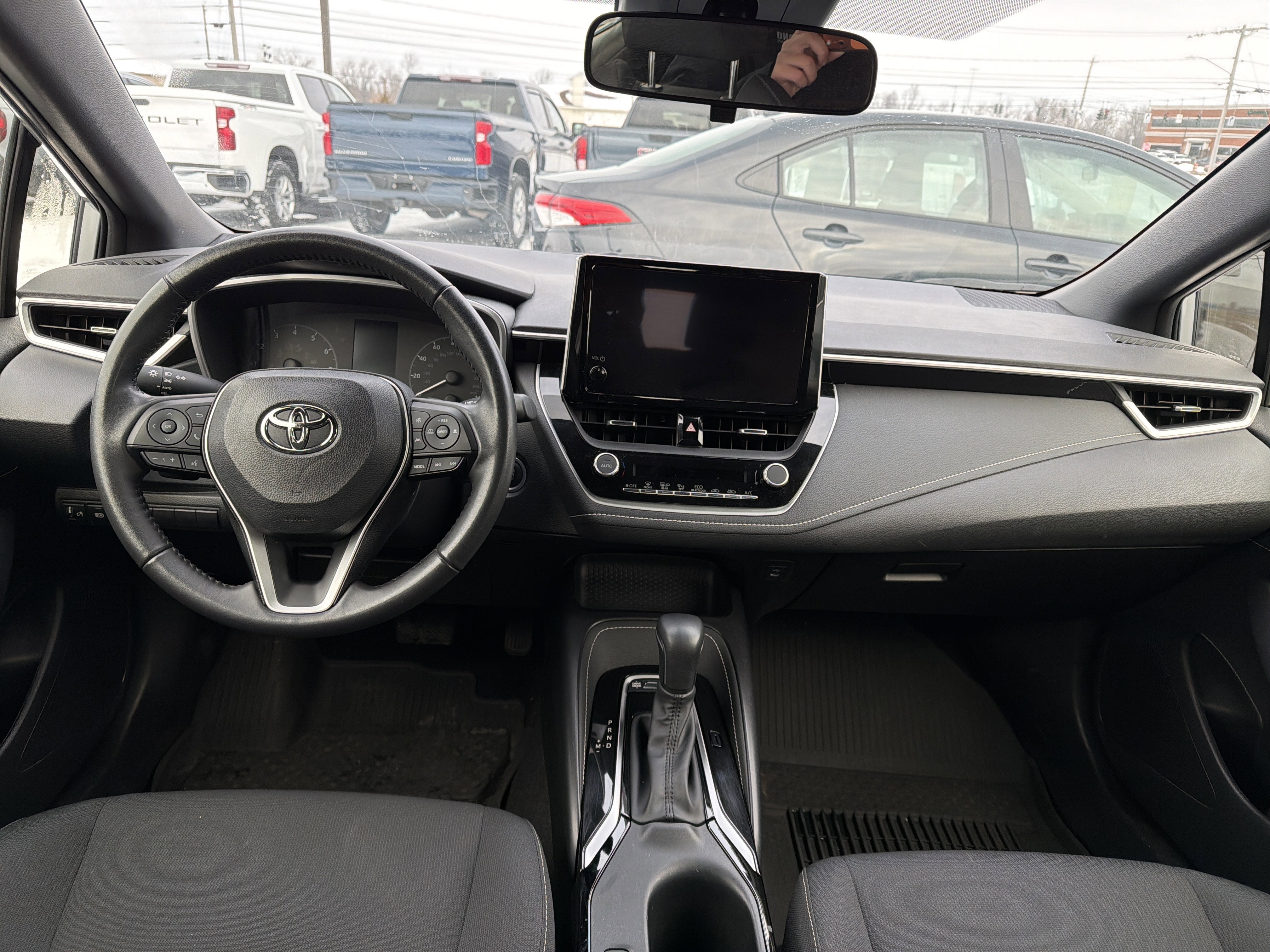 2024 Toyota Corolla Hatchback SE