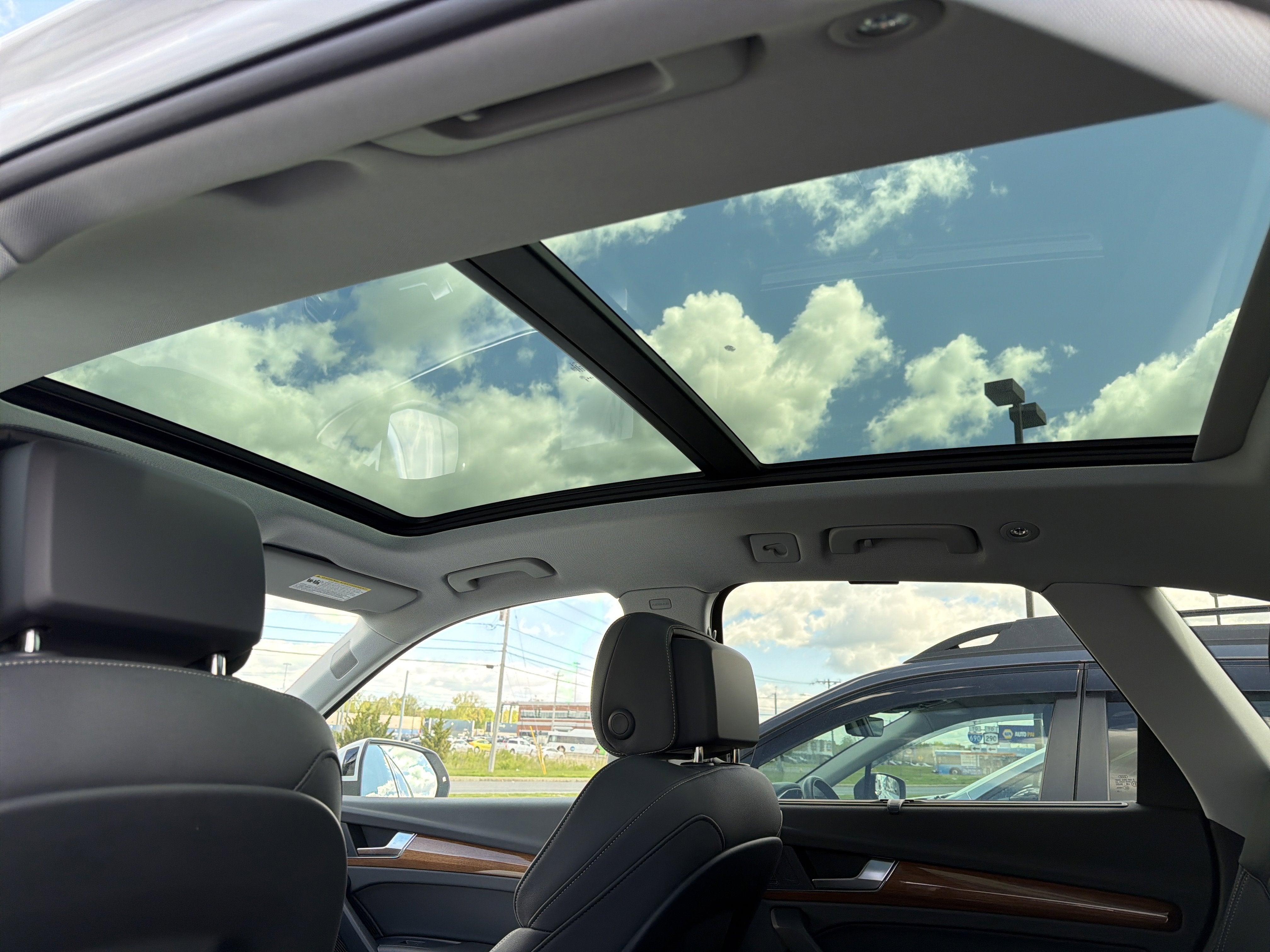 2023 Audi Q5 S line Prestige