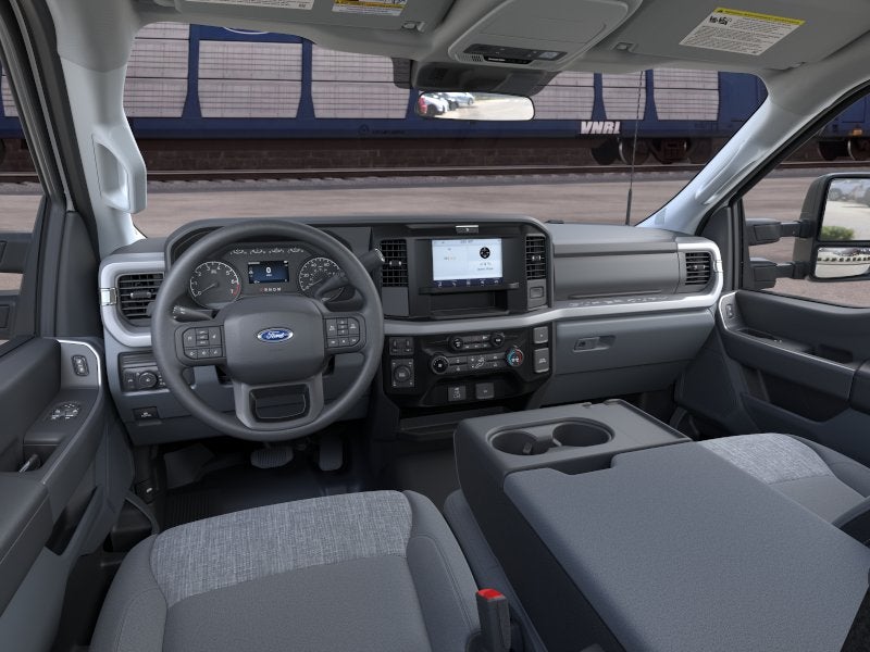 2026 Ford Super Duty F-350® XLT