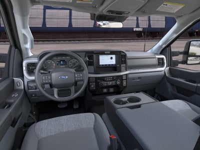 2026 Ford Super Duty F-350® XLT