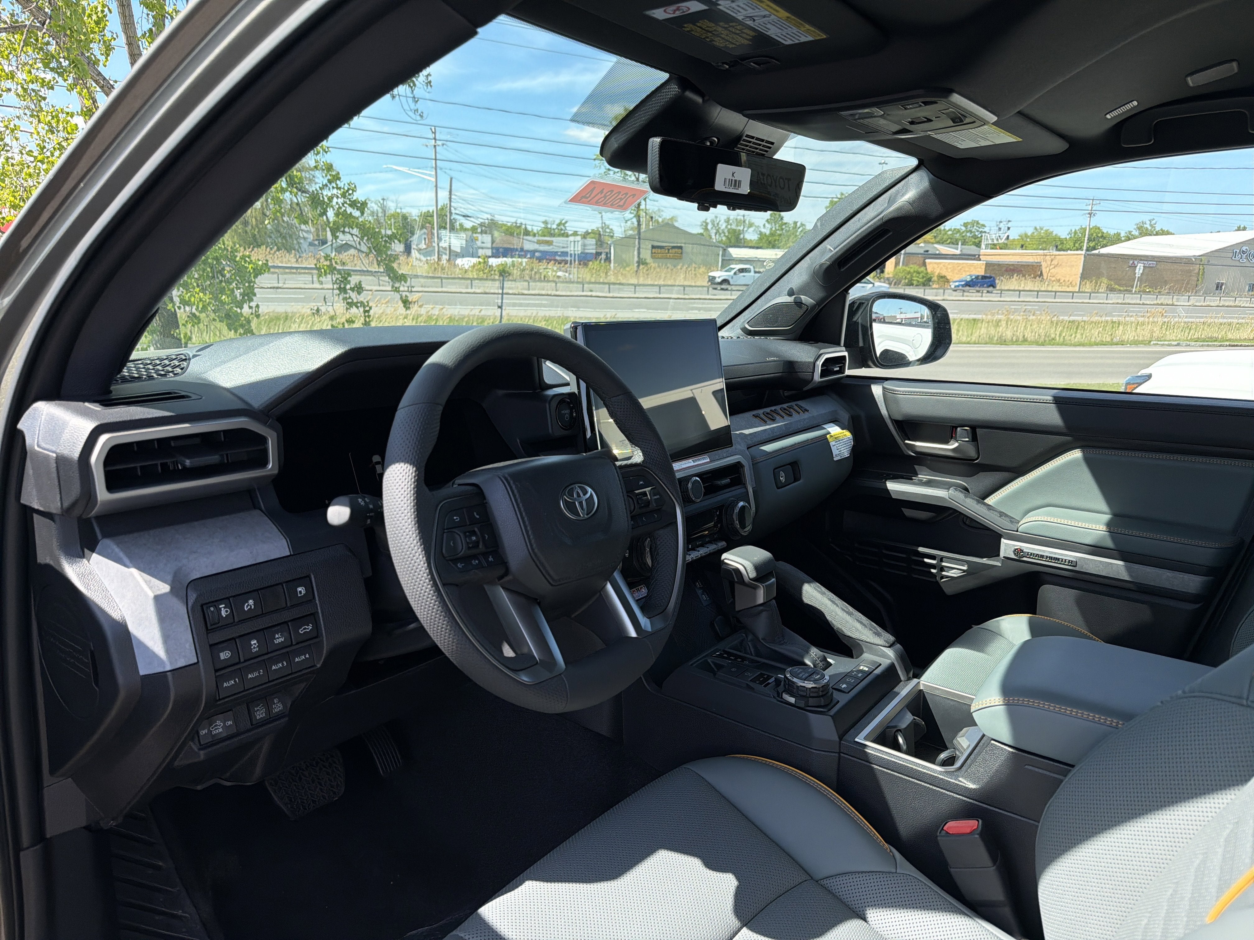 2026 Toyota Tacoma i-FORCE MAX Tacoma Trailhunter
