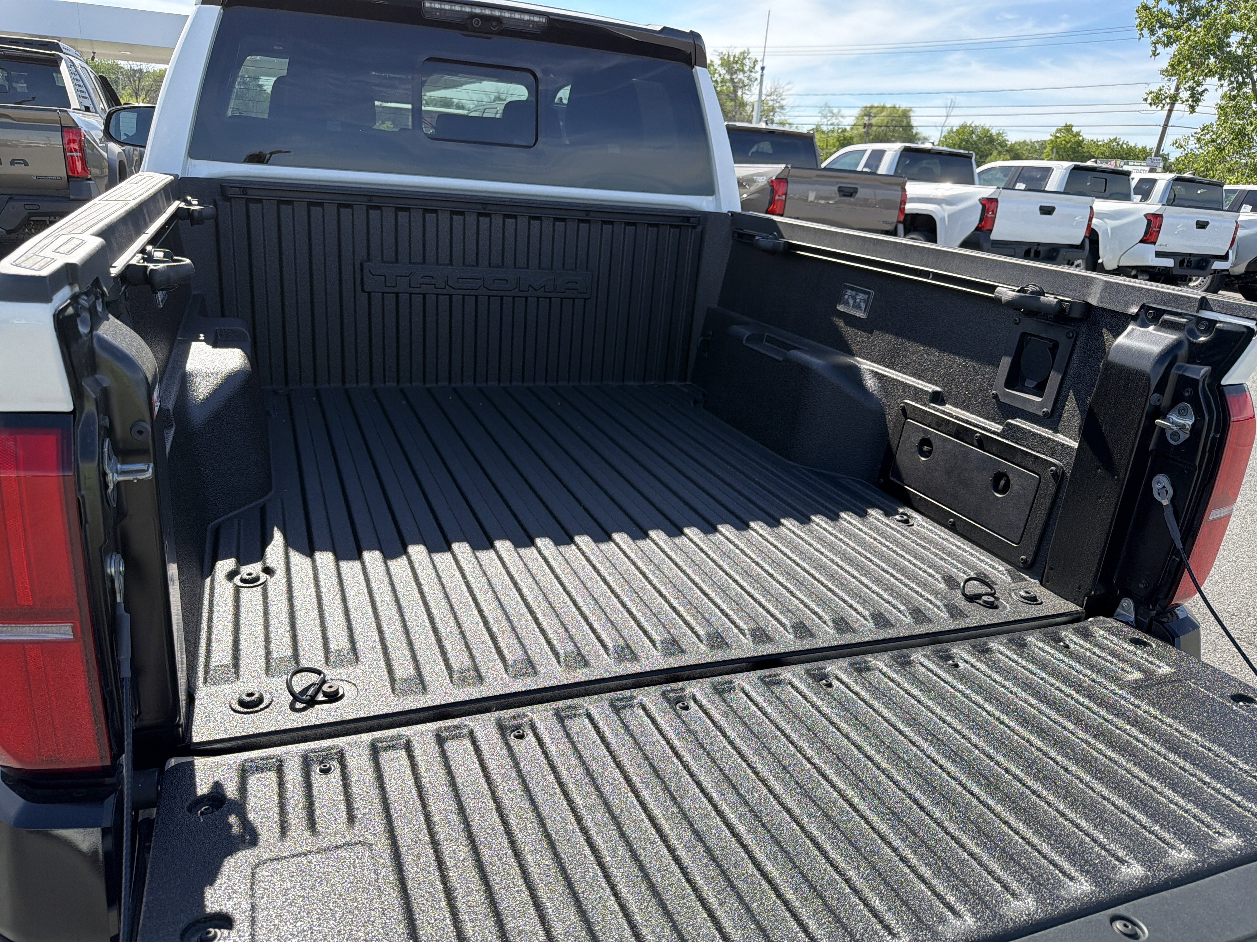 2026 Toyota Tacoma i-FORCE MAX Tacoma TRD Pro