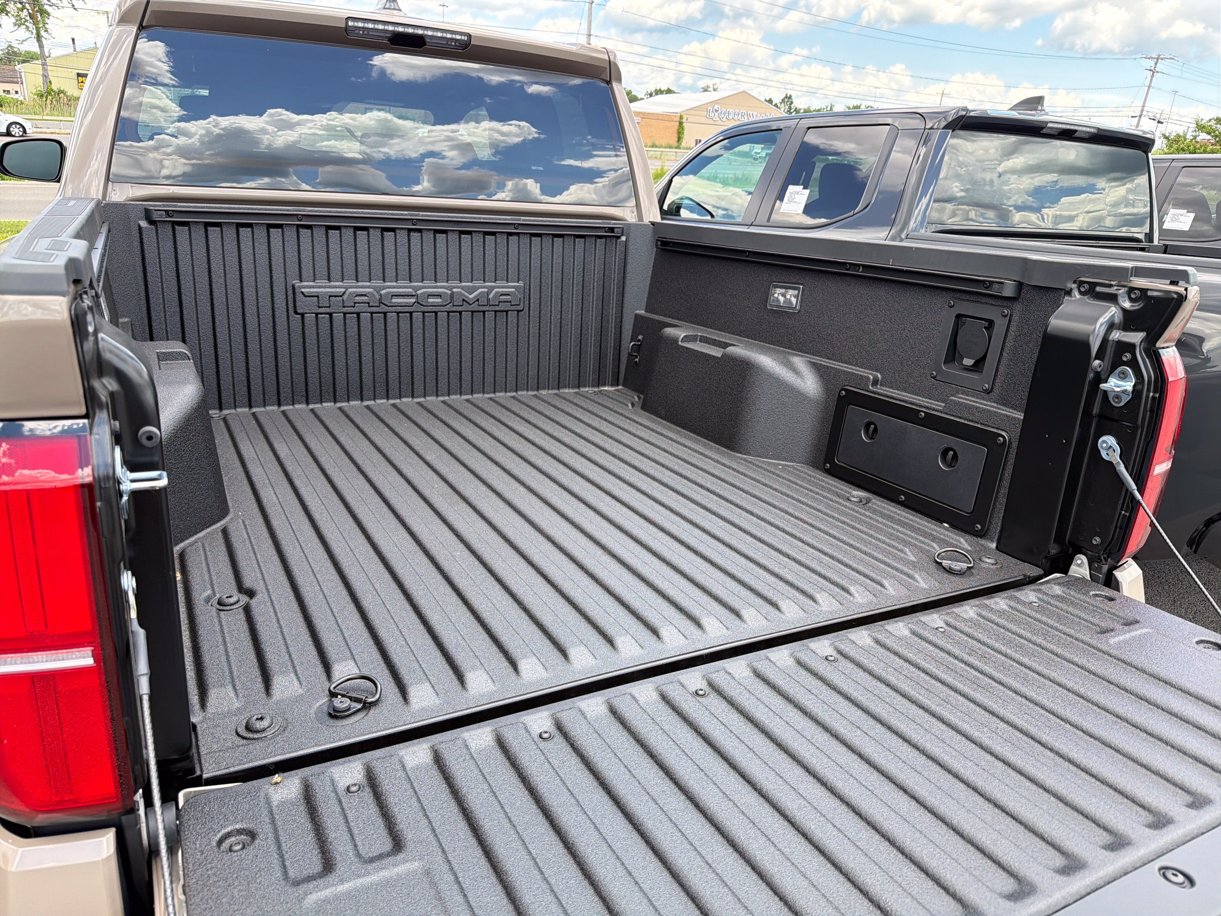 2026 Toyota Tacoma i-FORCE MAX Tacoma TRD Off-Road
