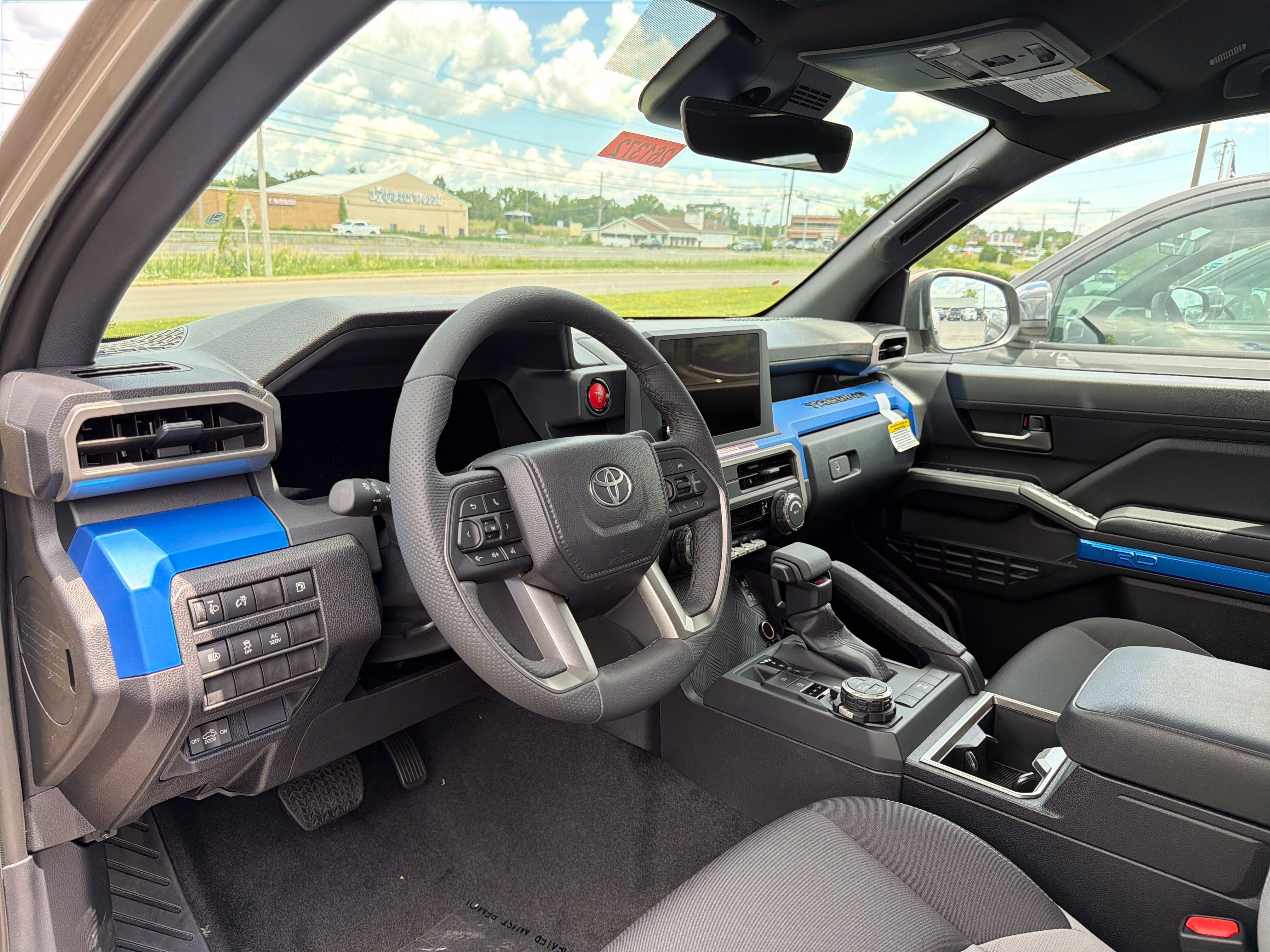 2026 Toyota Tacoma i-FORCE MAX Tacoma TRD Off-Road
