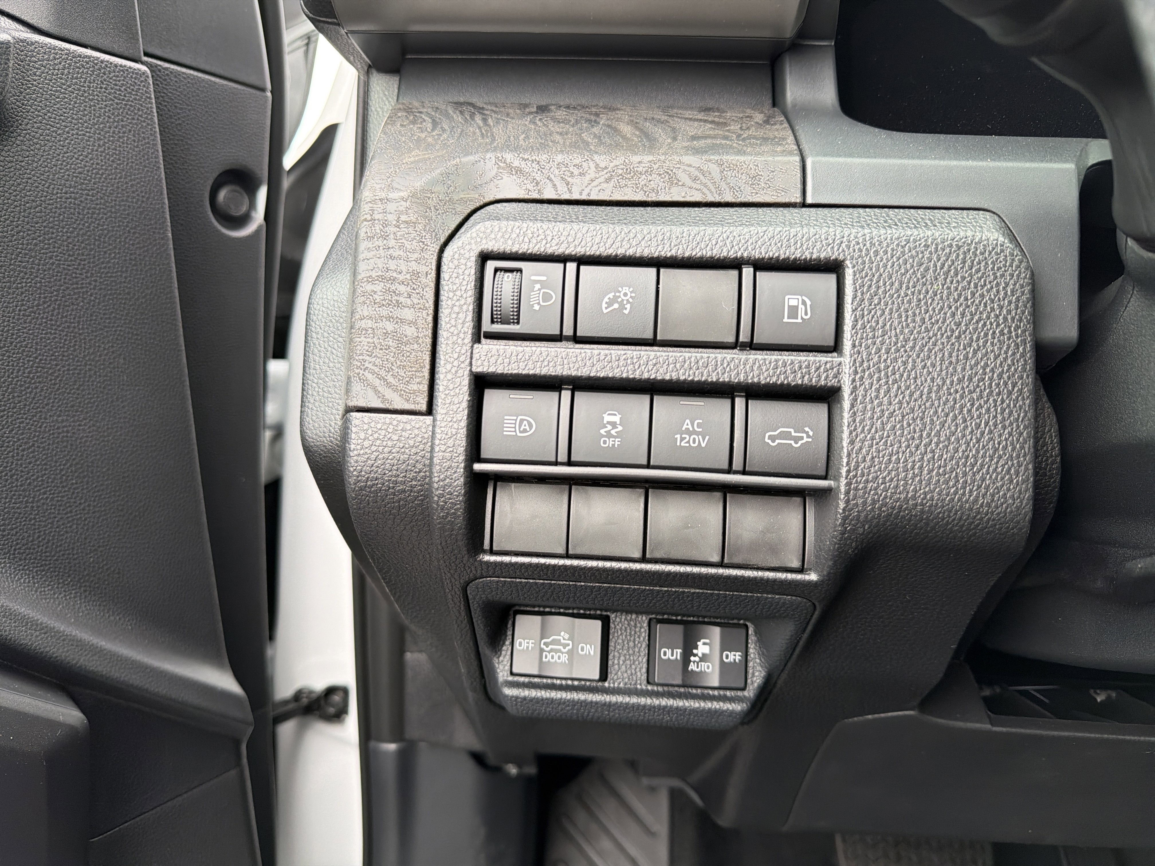 2026 Toyota Tacoma i-FORCE MAX Tacoma Limited