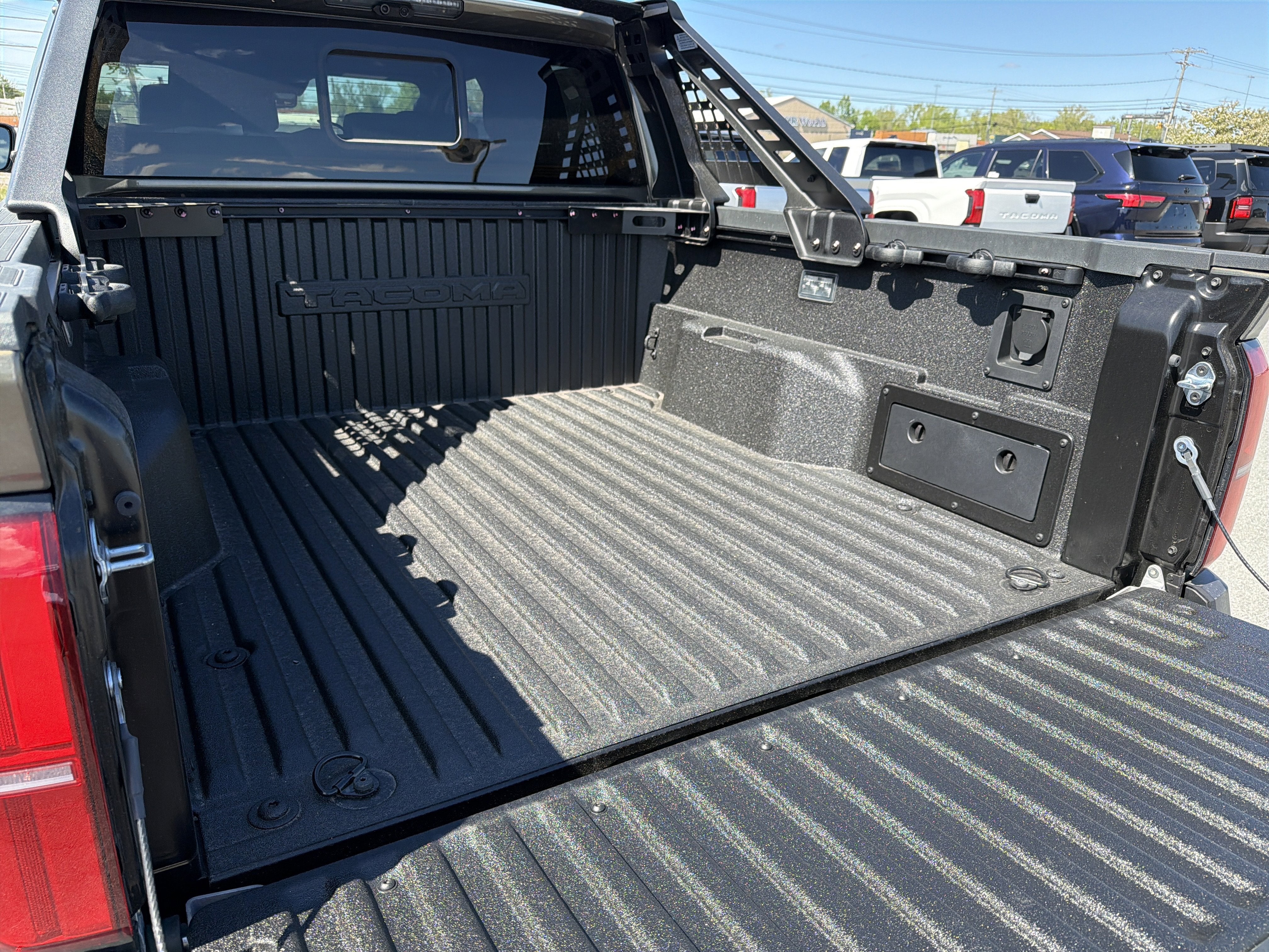 2026 Toyota Tacoma i-FORCE MAX Tacoma Trailhunter