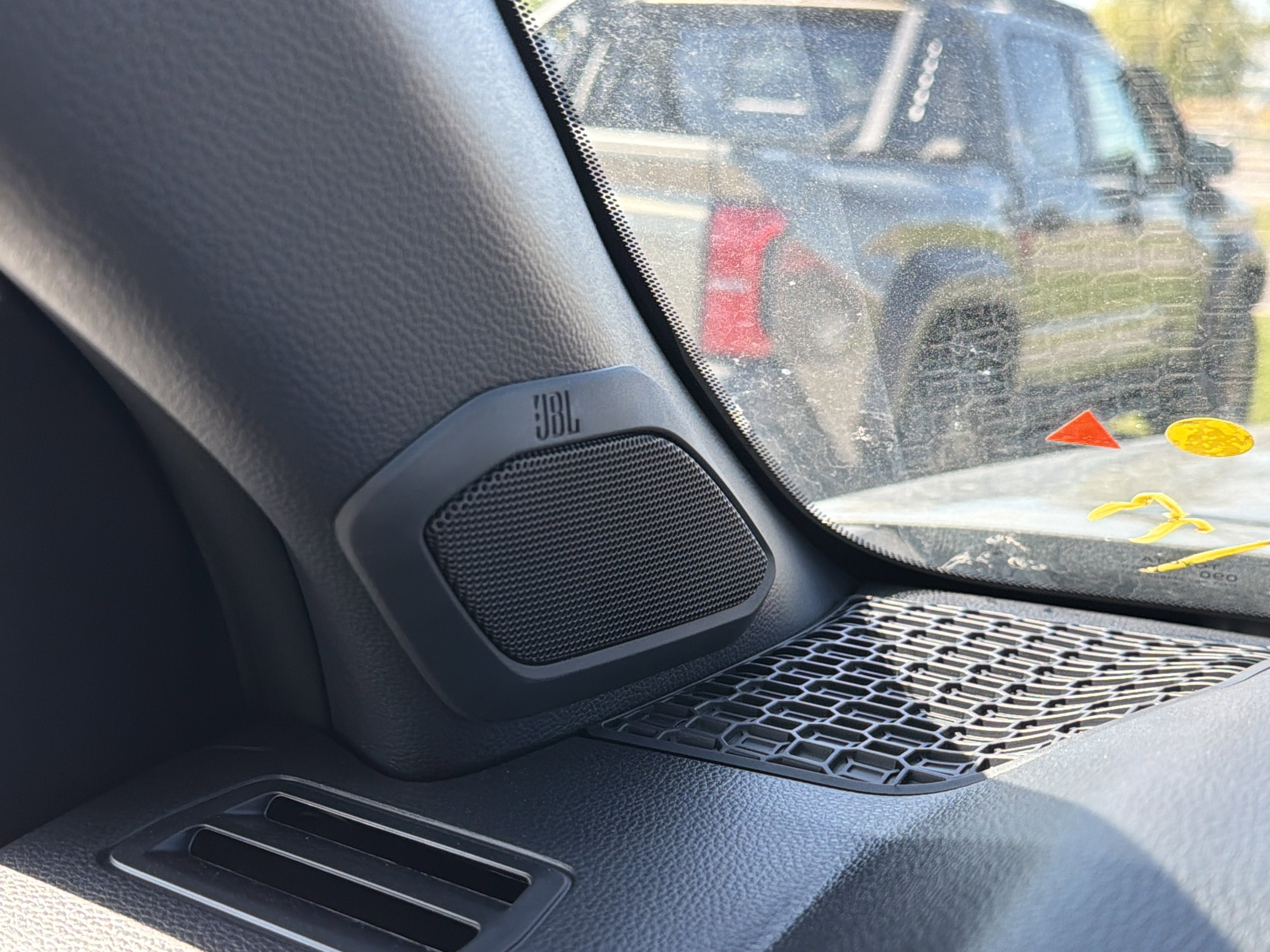 2026 Toyota Tacoma i-FORCE MAX Tacoma Trailhunter