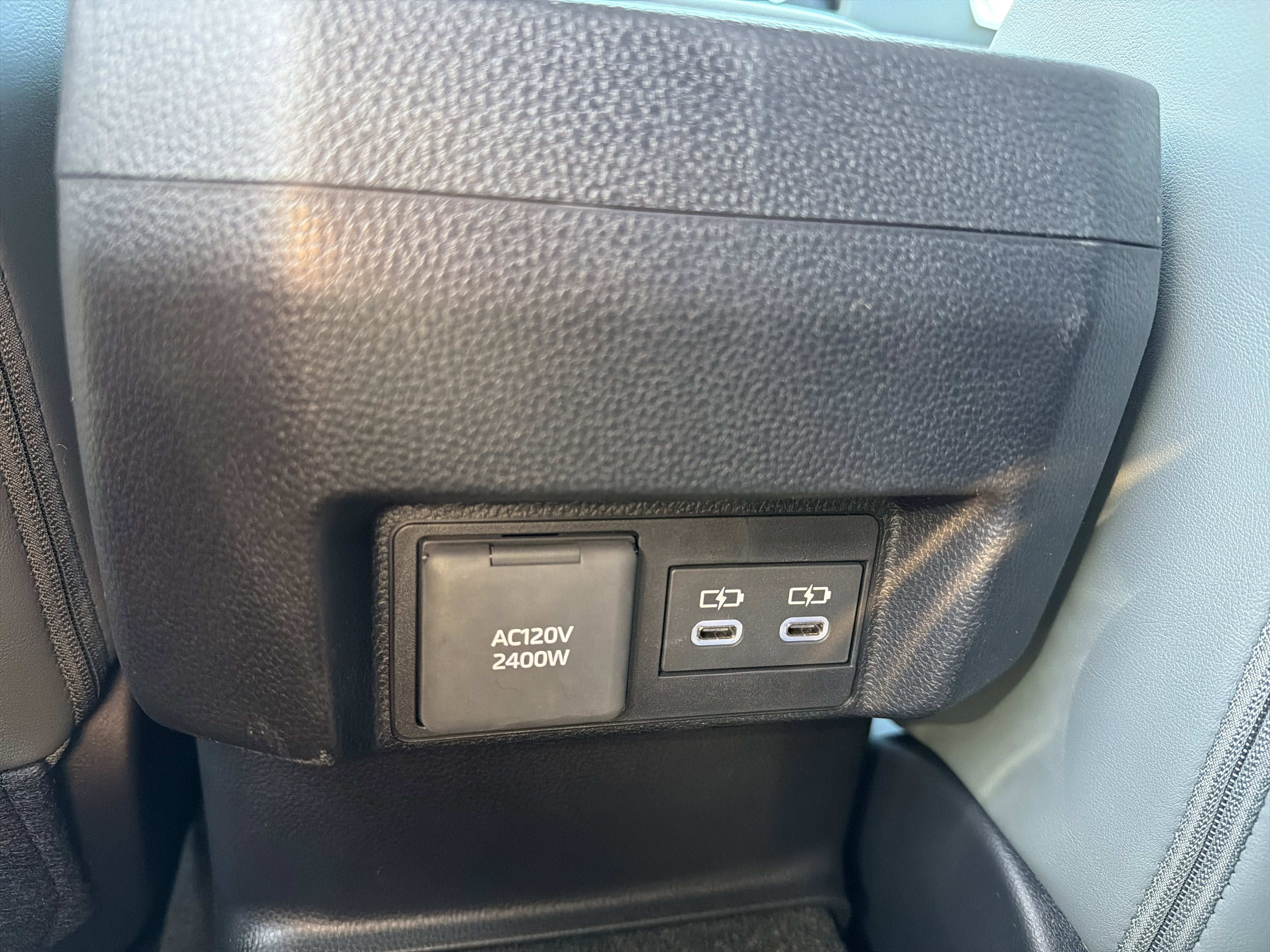 2026 Toyota Tacoma i-FORCE MAX Tacoma Trailhunter