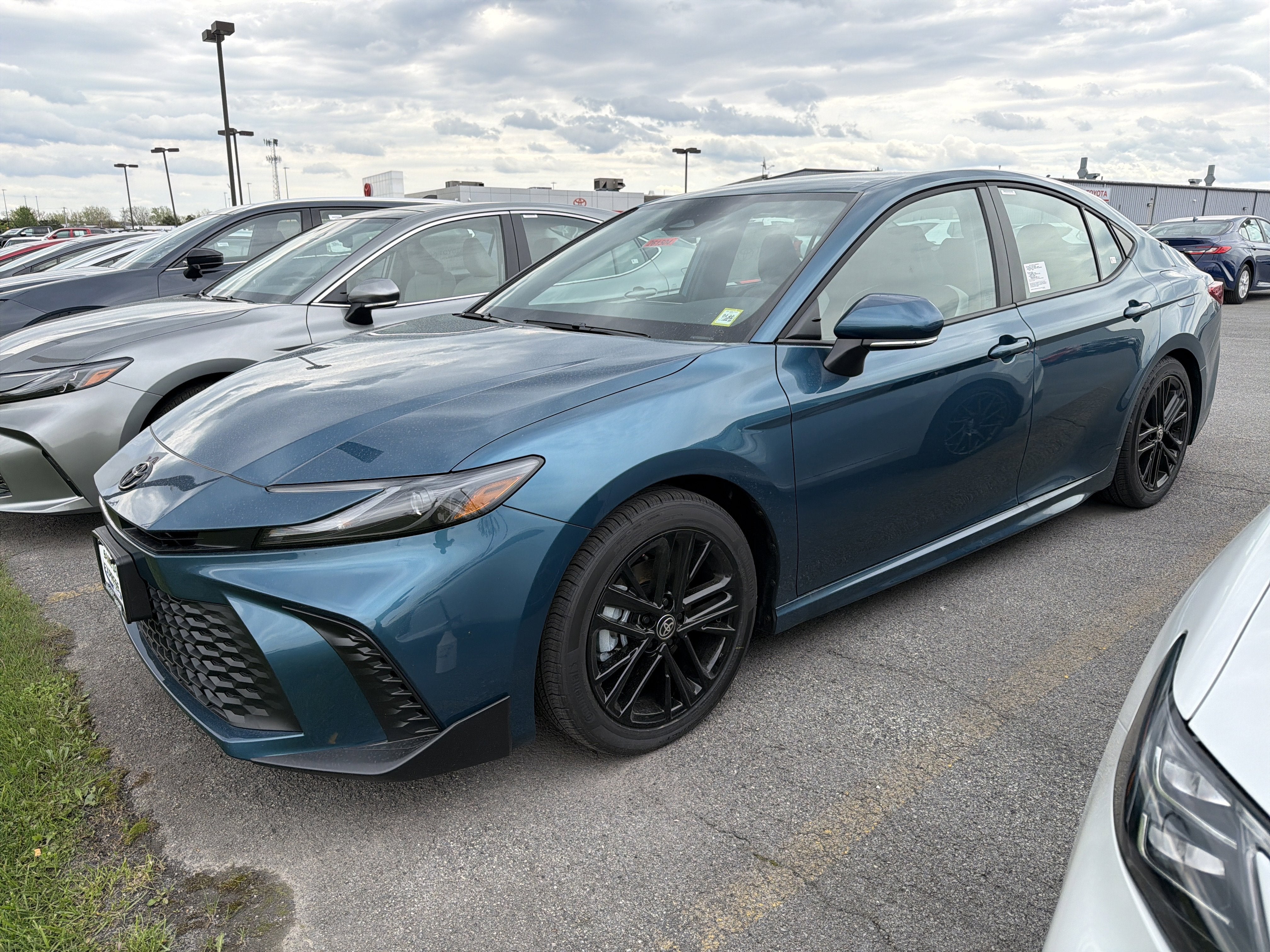 2026 Toyota Camry SE
