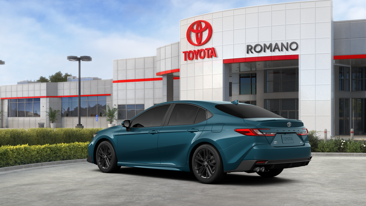 2026 Toyota Camry SE AWD