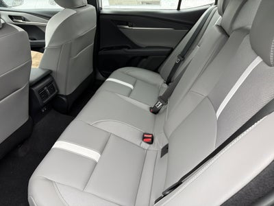 2026 Toyota Camry SE AWD