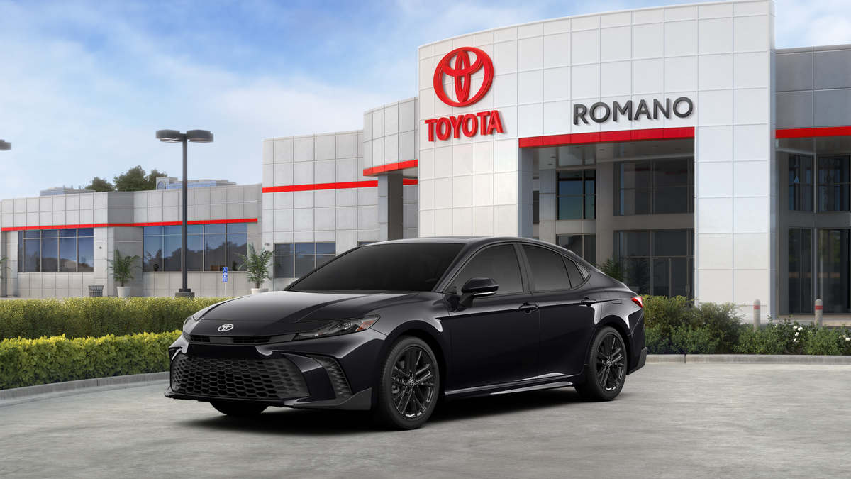 2026 Toyota Camry SE AWD
