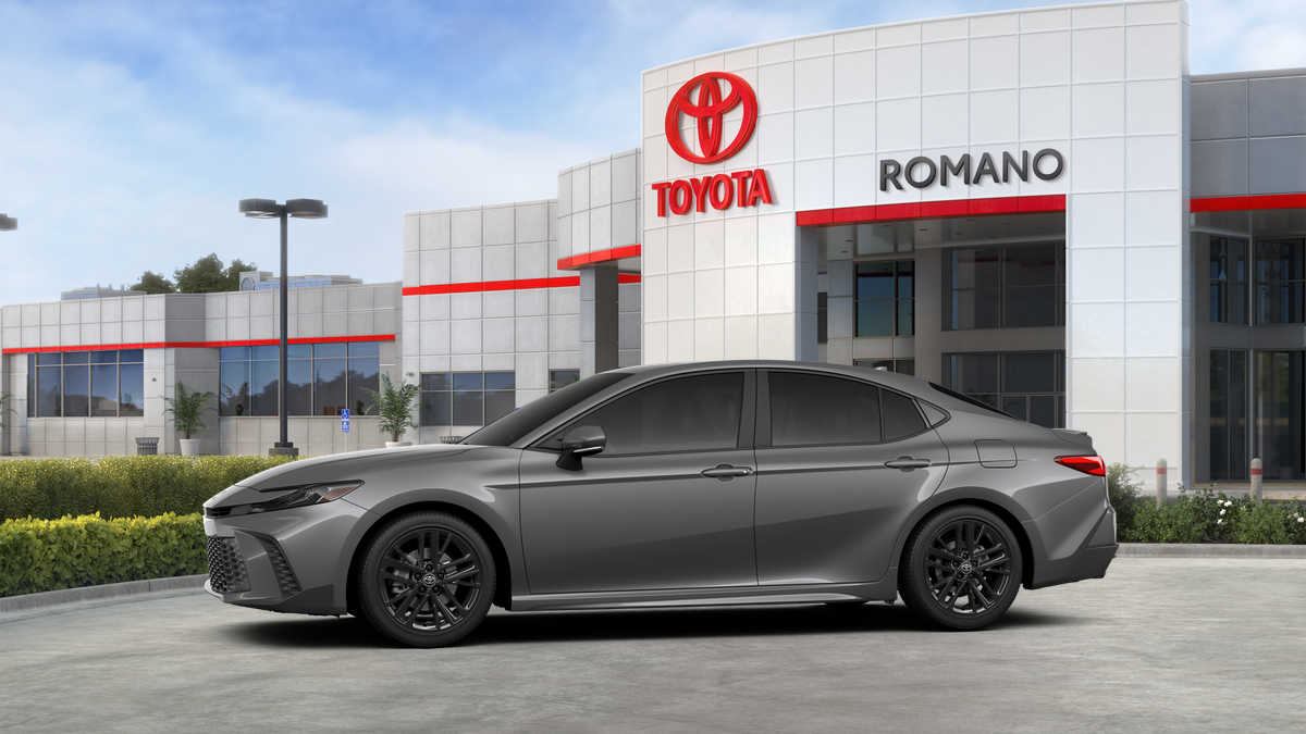 2026 Toyota Camry SE AWD