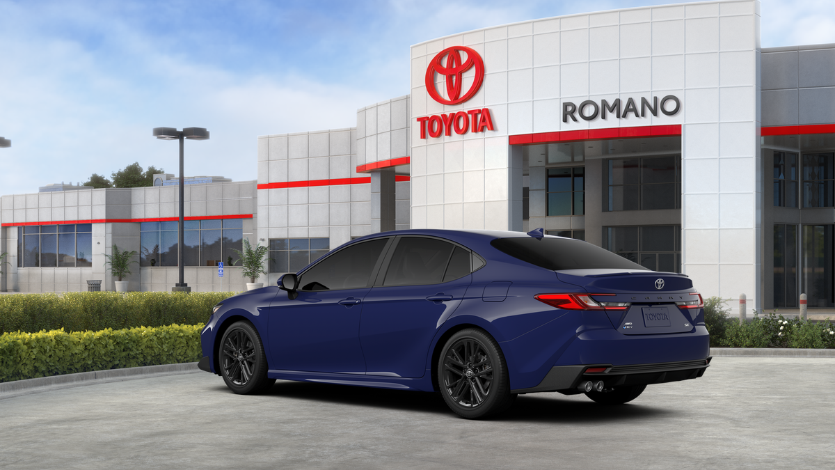 2026 Toyota Camry SE AWD